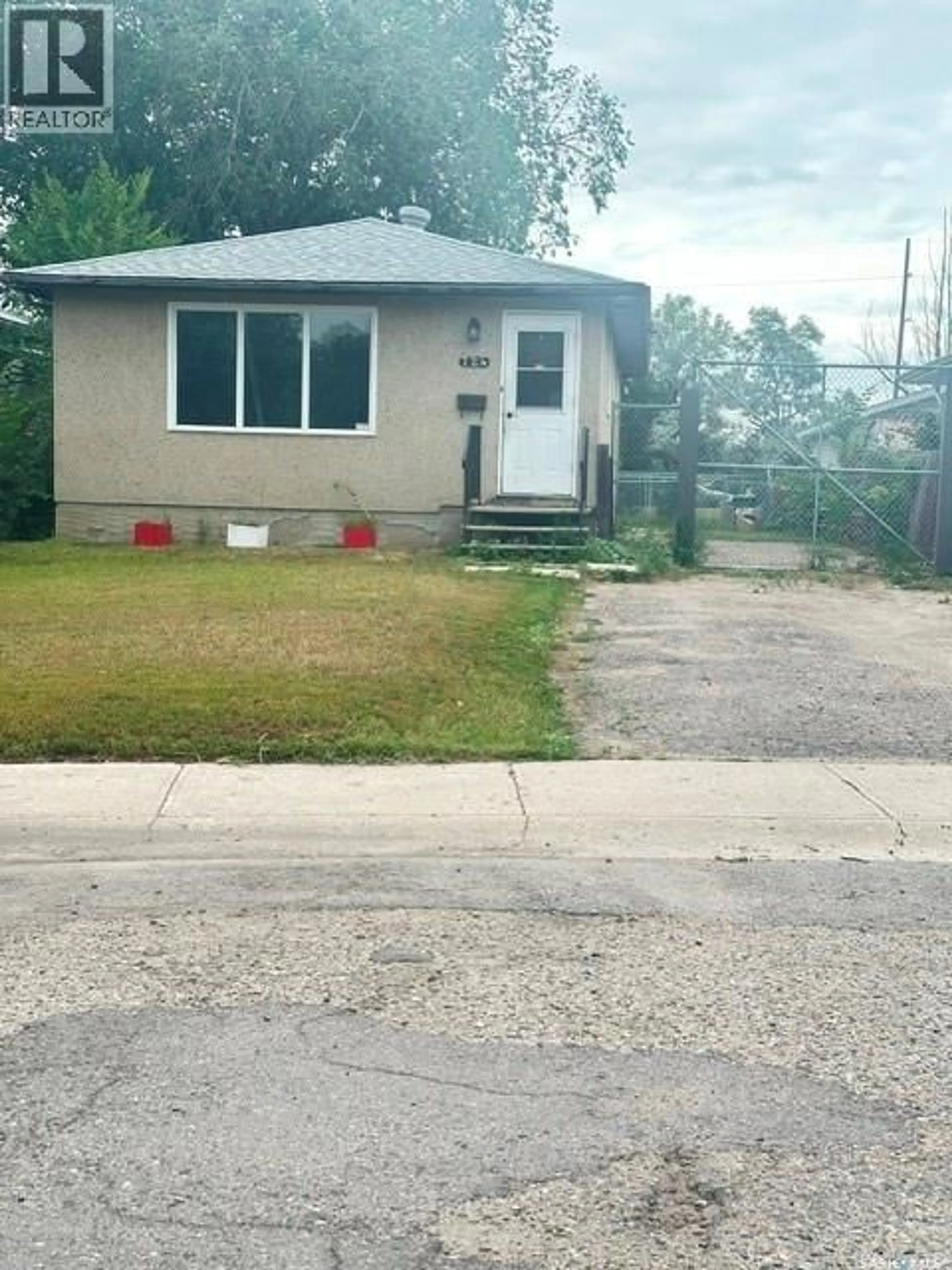 Unknown for 724 EASTVIEW AVENUE, Regina Saskatchewan S4N0A2