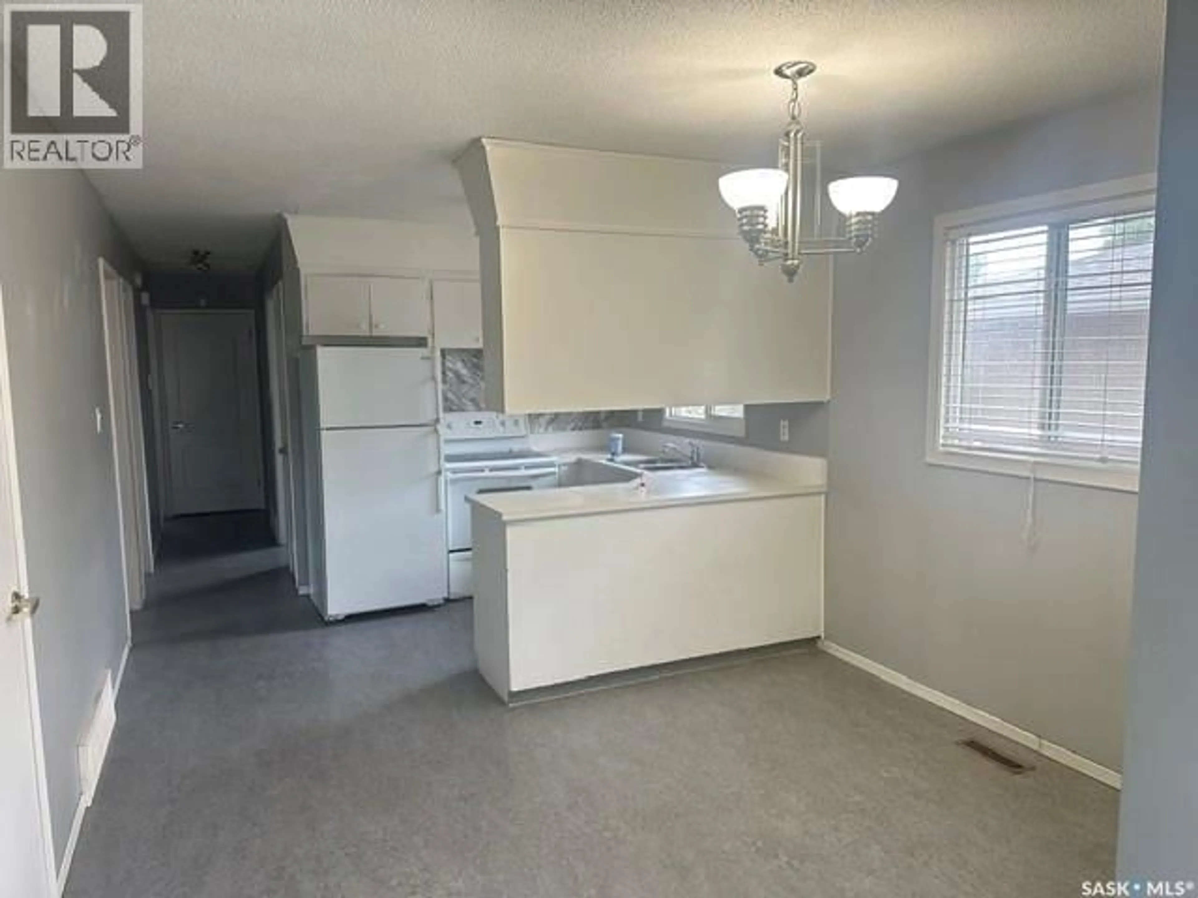 Unknown for 724 EASTVIEW AVENUE, Regina Saskatchewan S4N0A2
