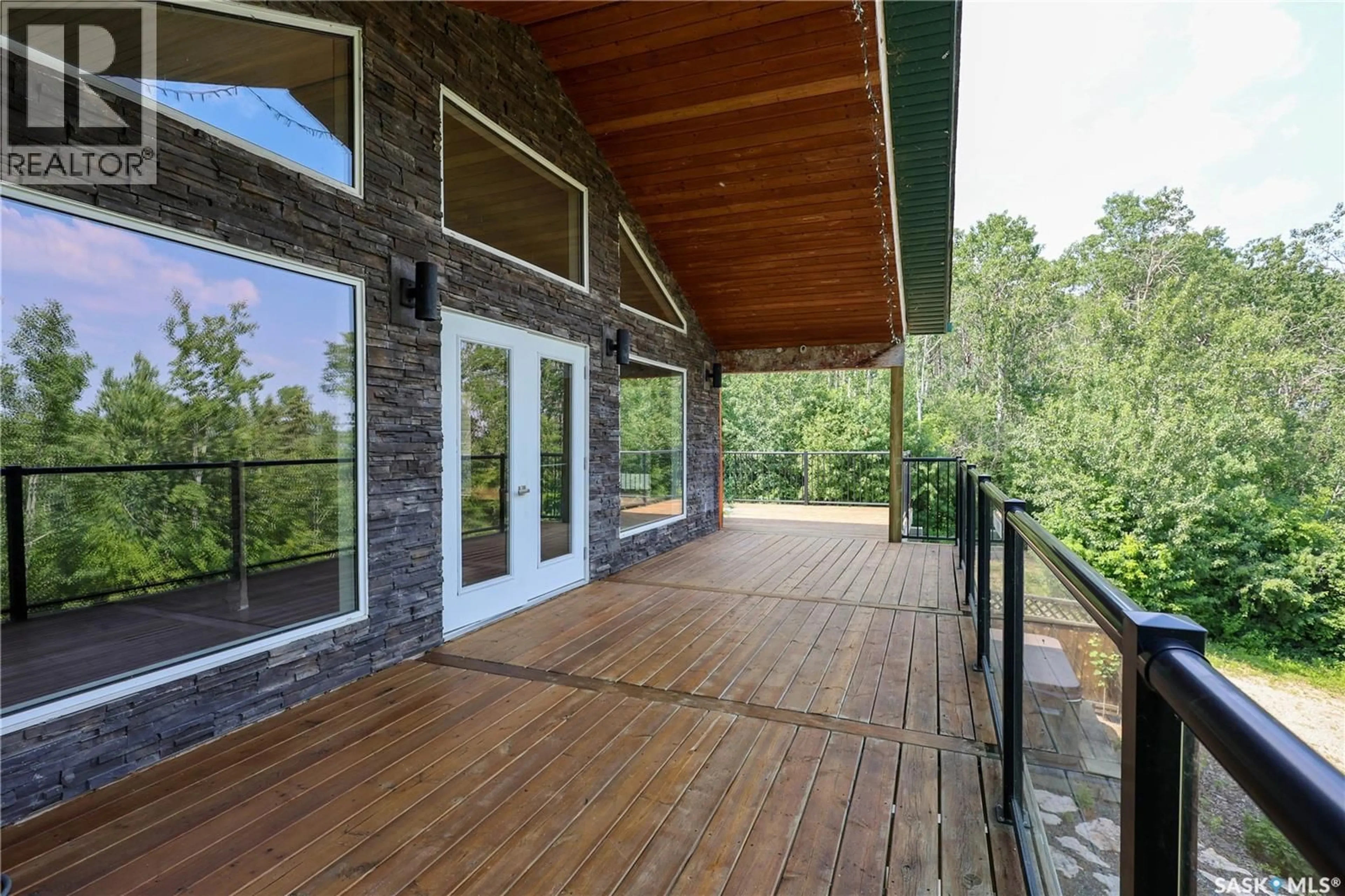 Patio, unknown for 130 CARWIN PARK DRIVE, Lakeland Rm No. 521 Saskatchewan S0J0N0