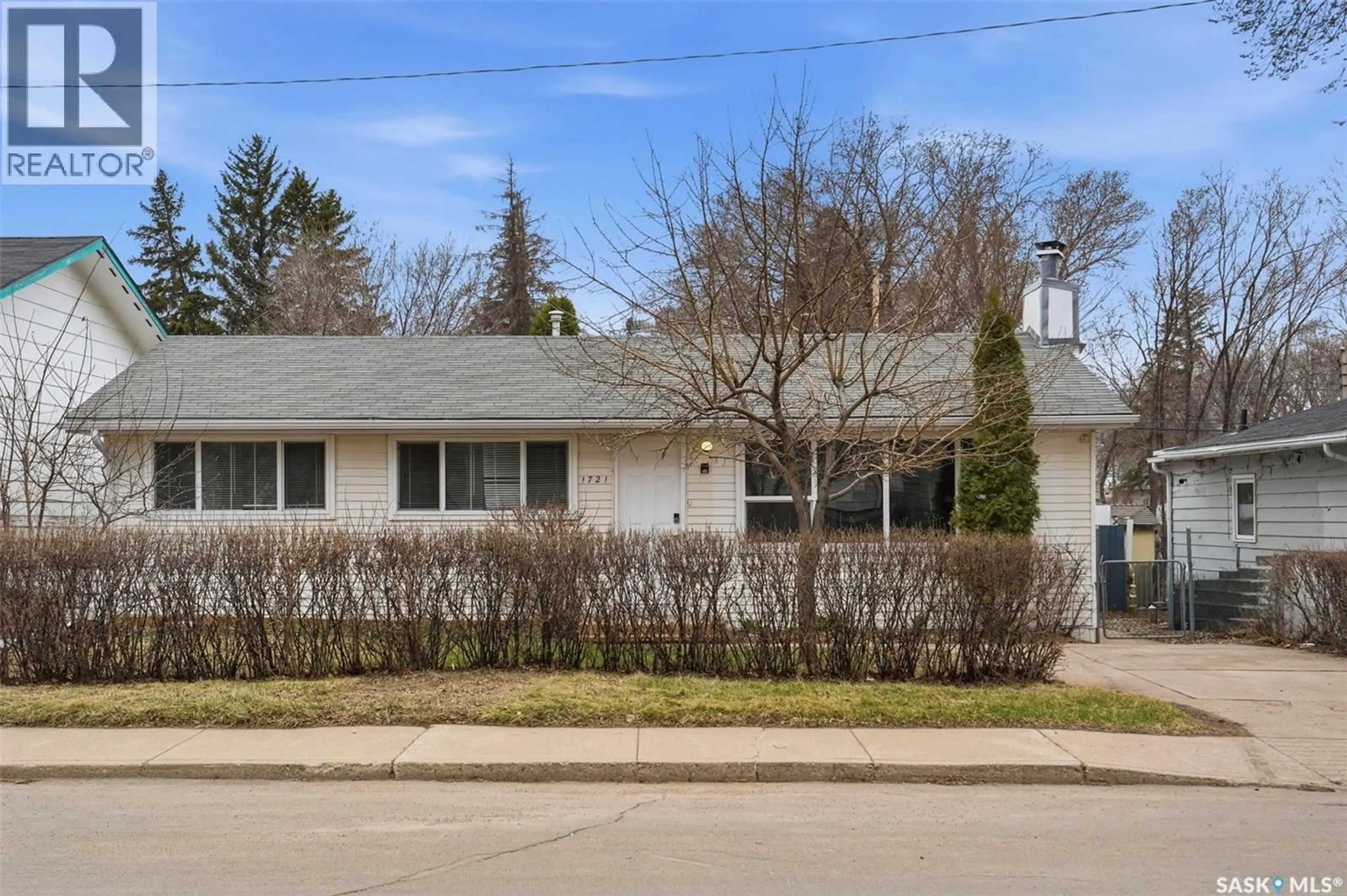 Unknown for 1721 E AVENUE N, Saskatoon Saskatchewan S7L1V3