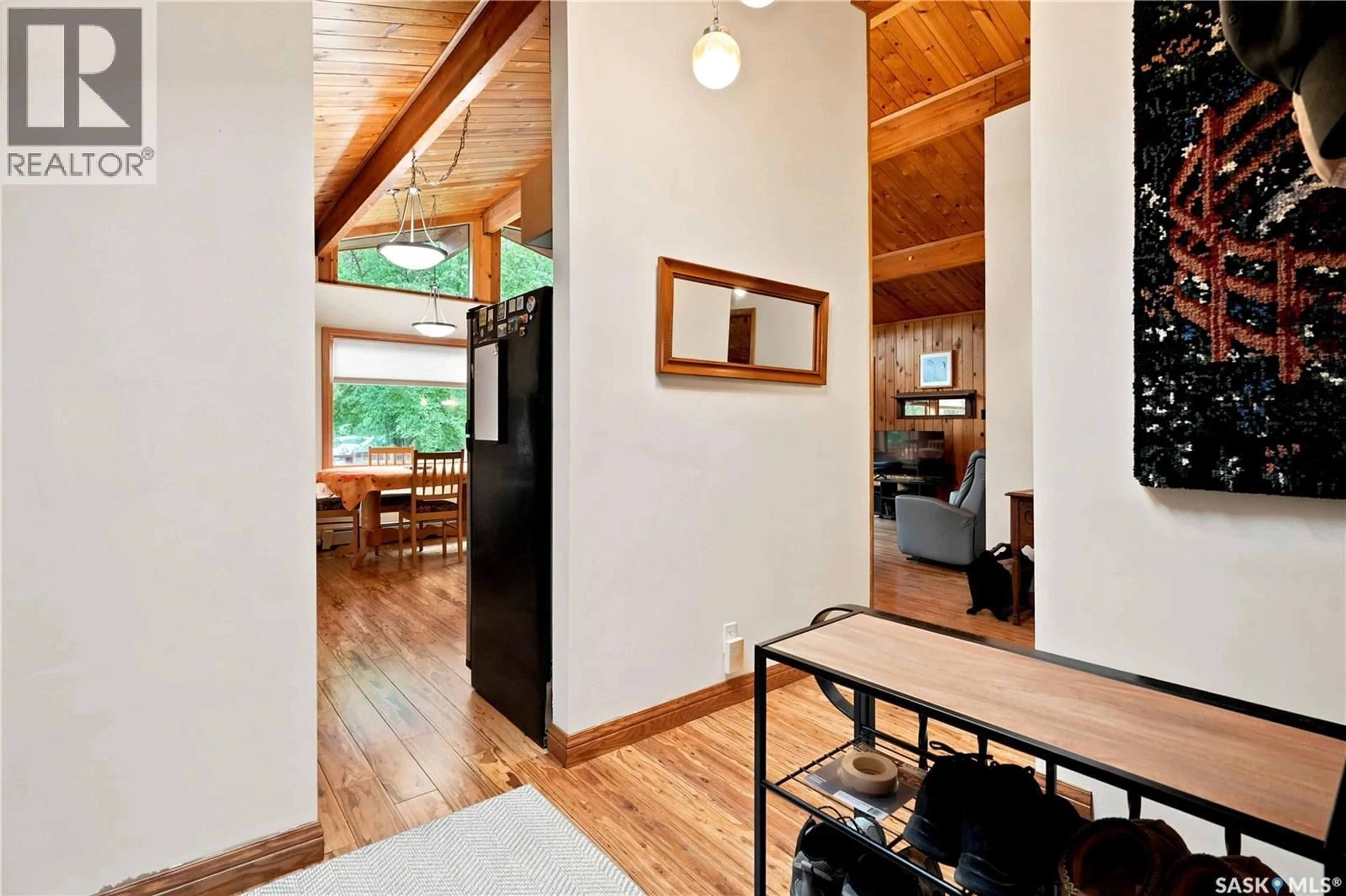 Indoor entryway for 21 MEADOW ROAD, White City Saskatchewan S4L5B1