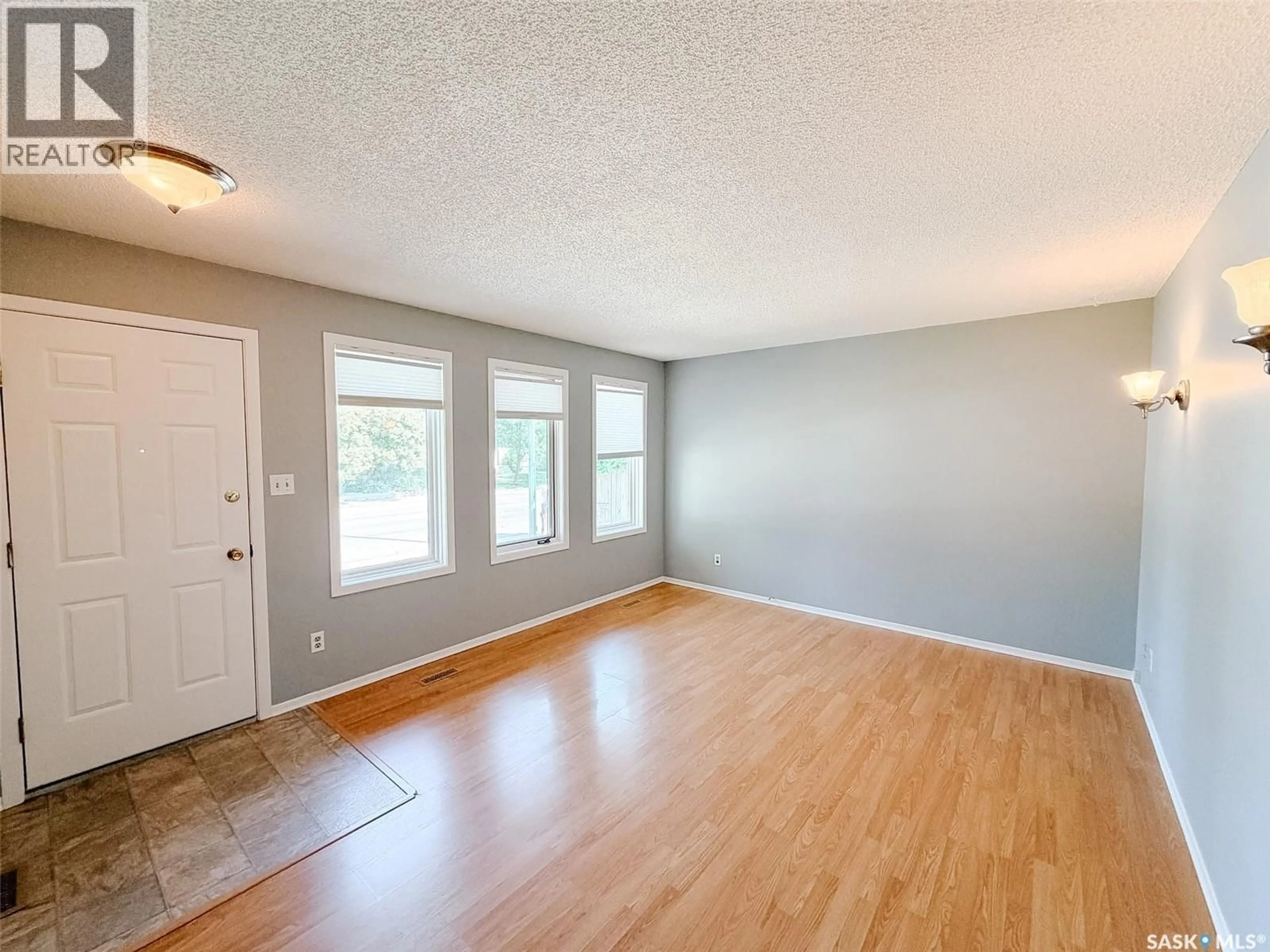 A pic of a room for 1026 KINGSMERE BOULEVARD, Saskatoon Saskatchewan S7J4X6