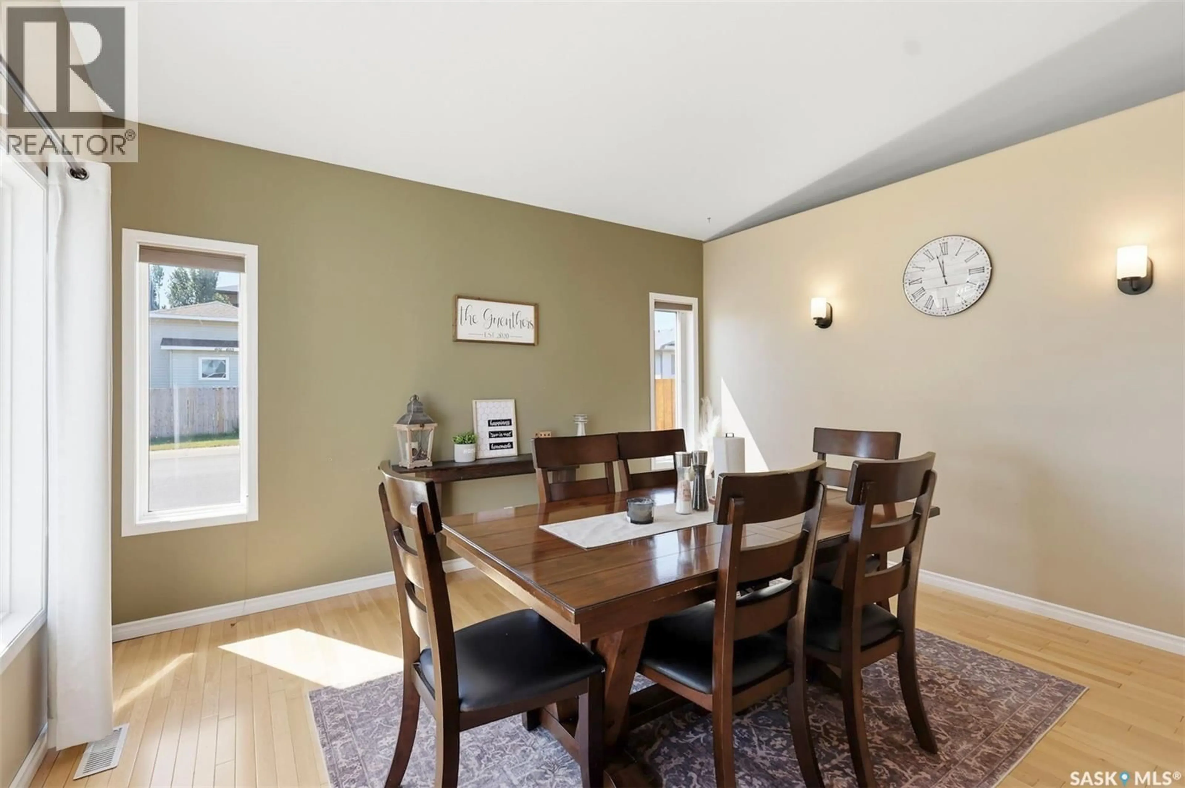 Dining room, wood/laminate floor for 201 1ST AVENUE, Warman Saskatchewan S0K4S0