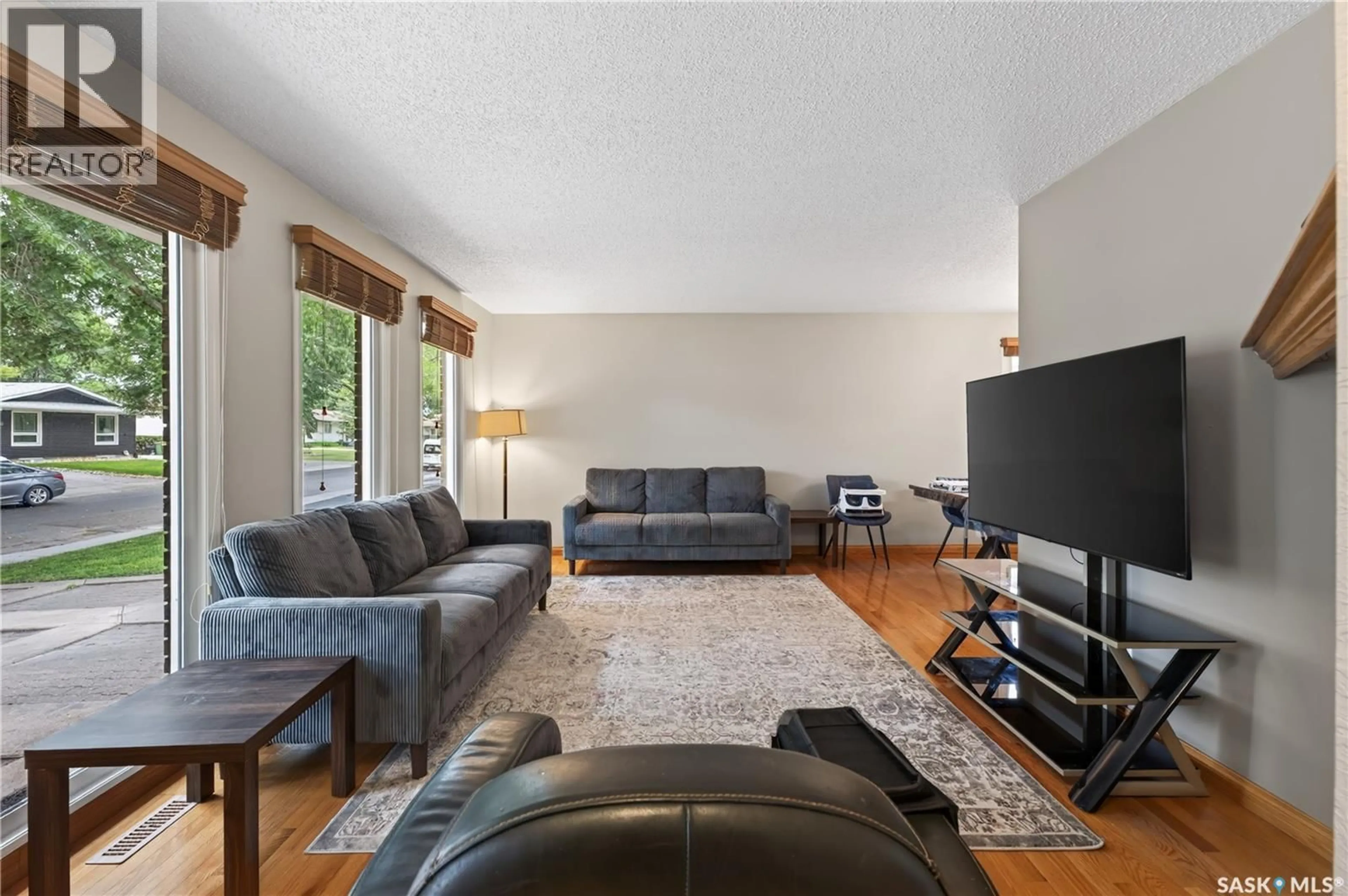 Living room with furniture, unknown for 12 JACKSON BAY, Regina Saskatchewan S4R6Y8