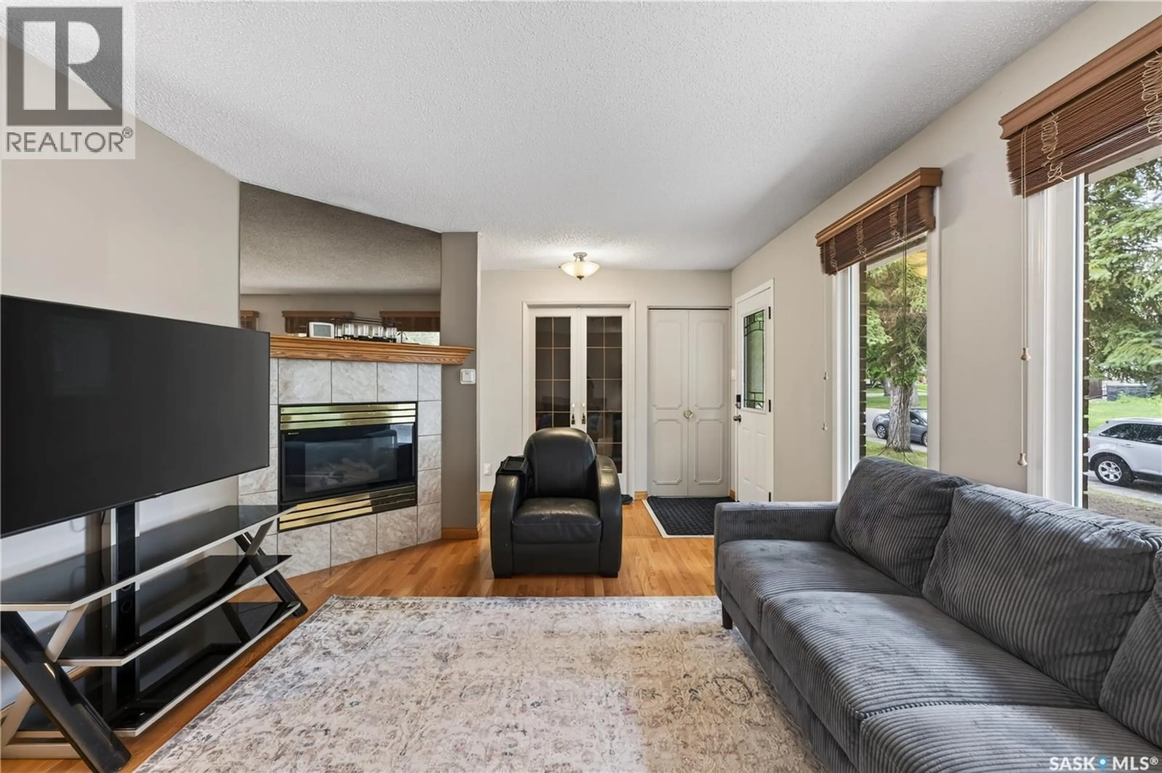 Living room with furniture, unknown for 12 JACKSON BAY, Regina Saskatchewan S4R6Y8