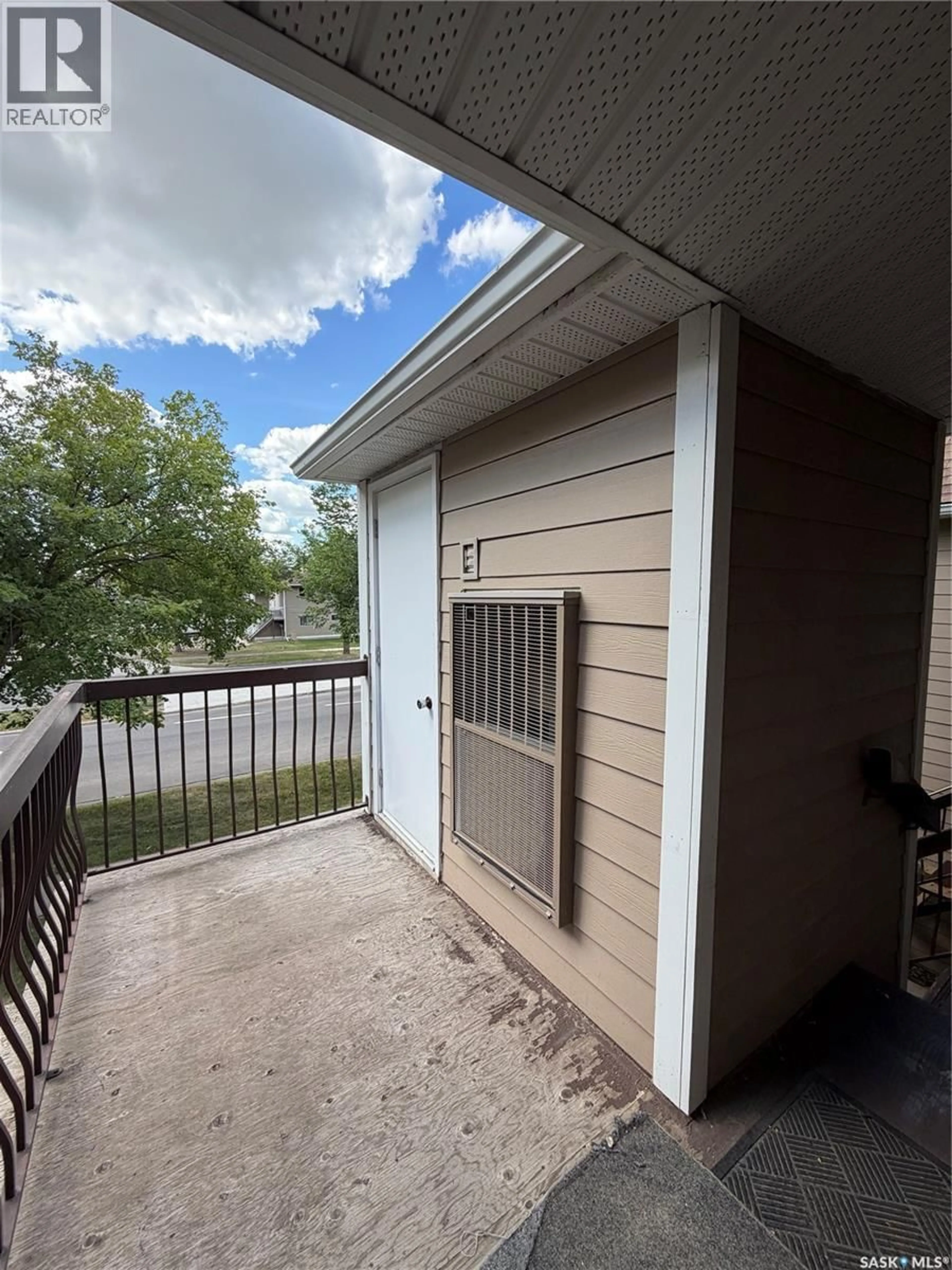 Unknown for 18 CEDAR MEADOW DRIVE, Regina Saskatchewan S4X3J6