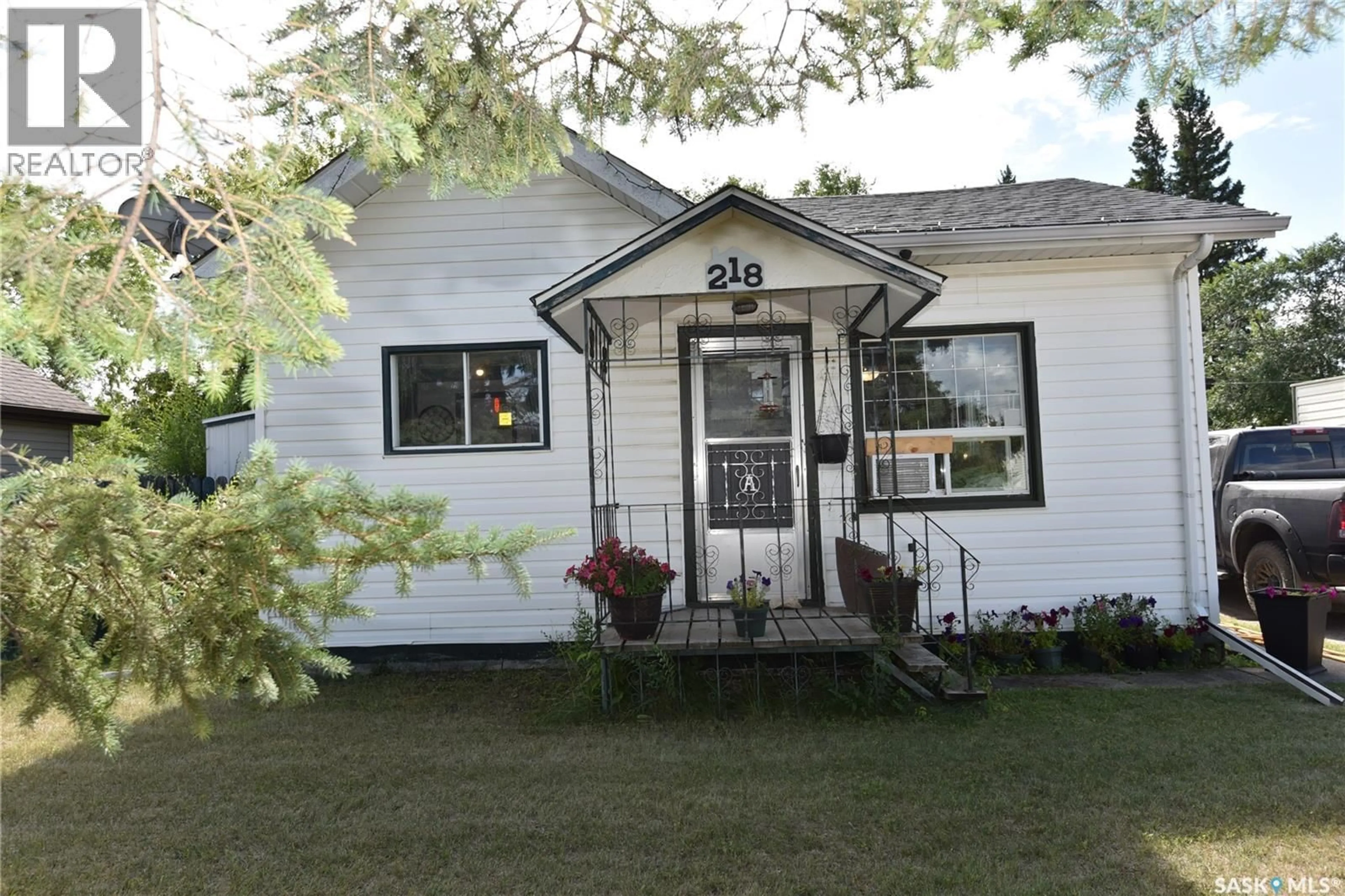 Unknown for 218 4A STREET, Nipawin Saskatchewan S0E1E0