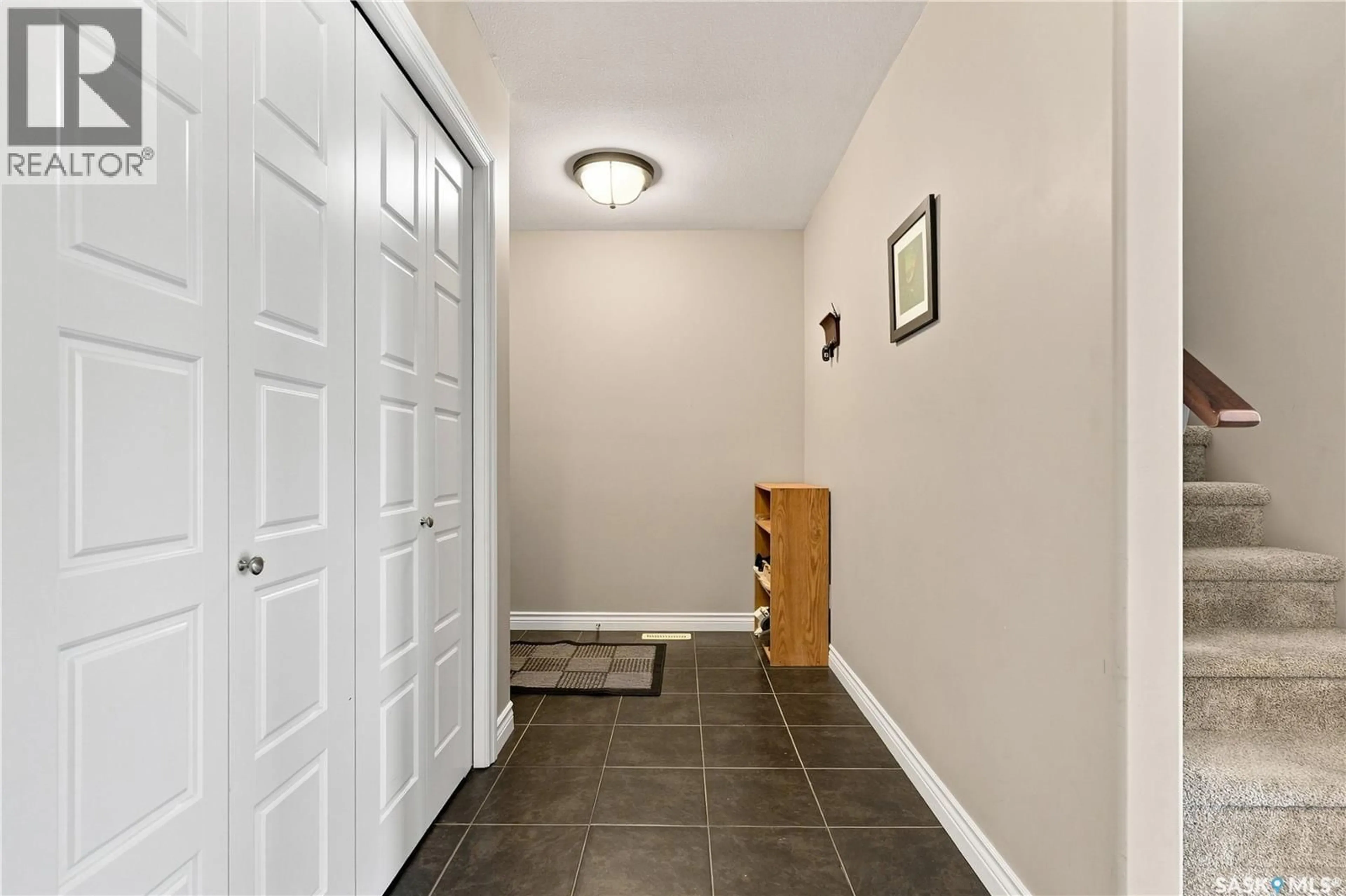 Indoor entryway for 205 WALL STREET, Dalmeny Saskatchewan S0K1E0