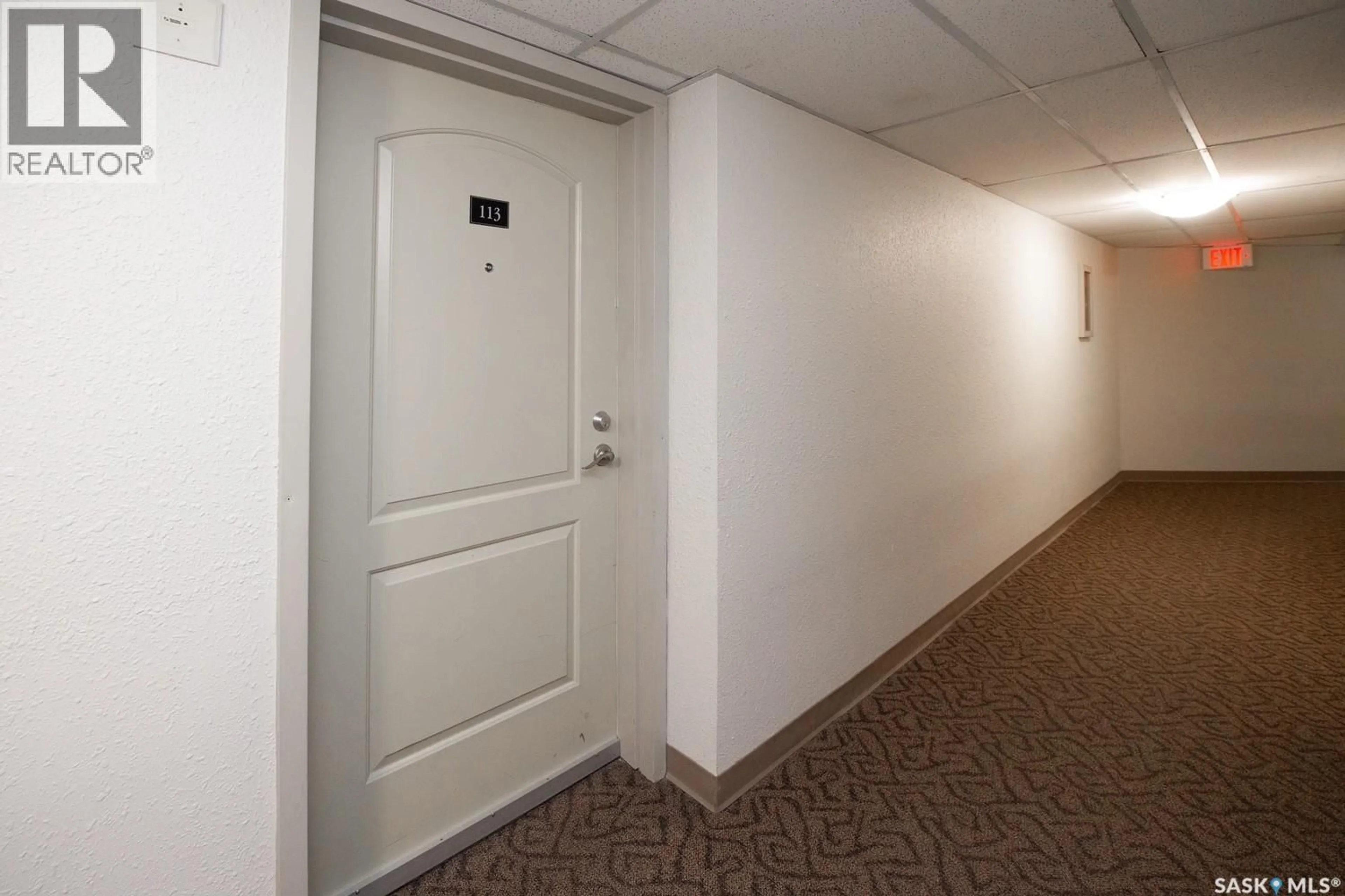 Indoor foyer for 113 2233 ST HENRY AVENUE, Saskatoon Saskatchewan S7M5K6