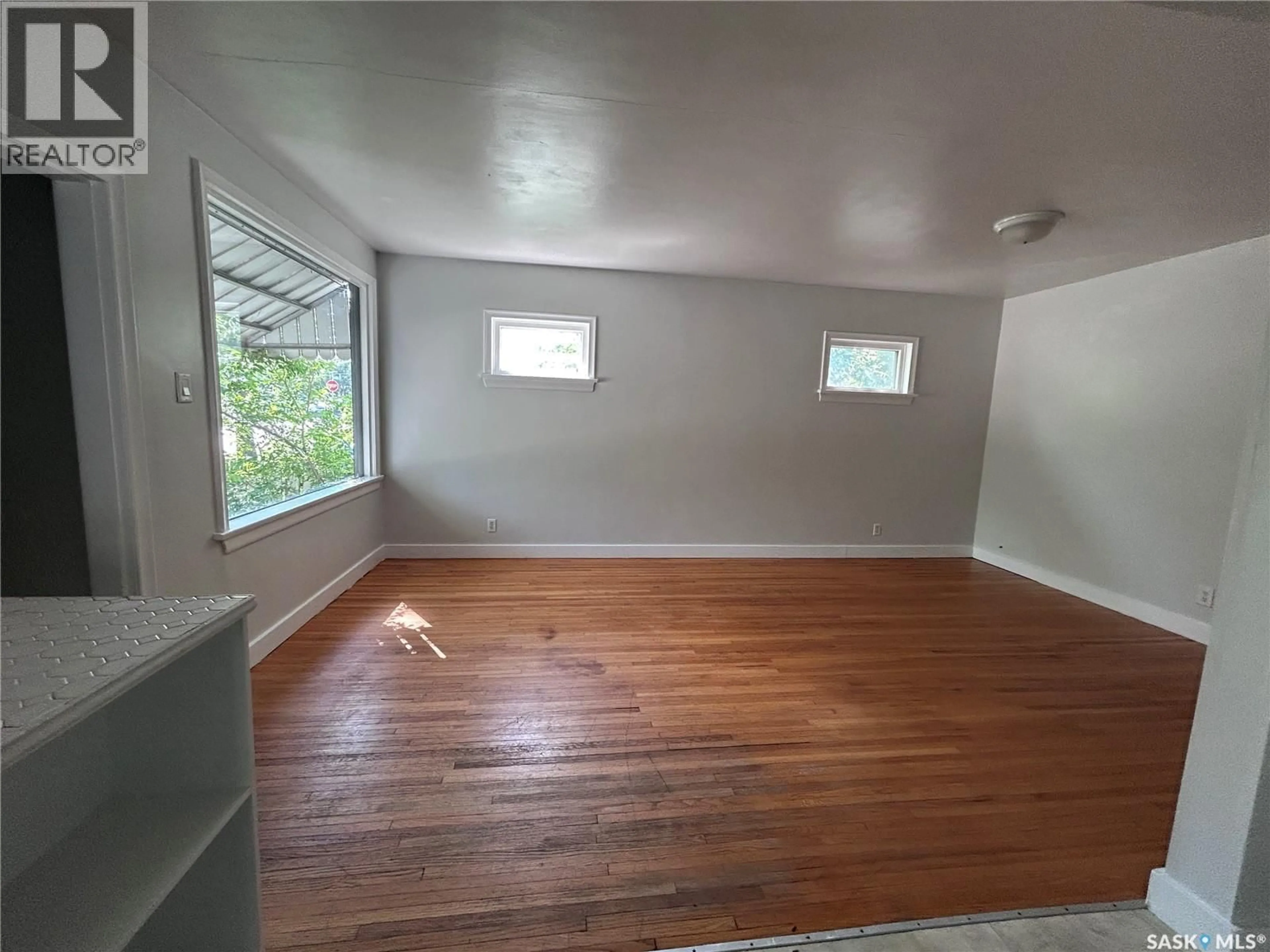 A pic of a room for 606 BALMORAL STREET, Saskatoon Saskatchewan S7K0Y7