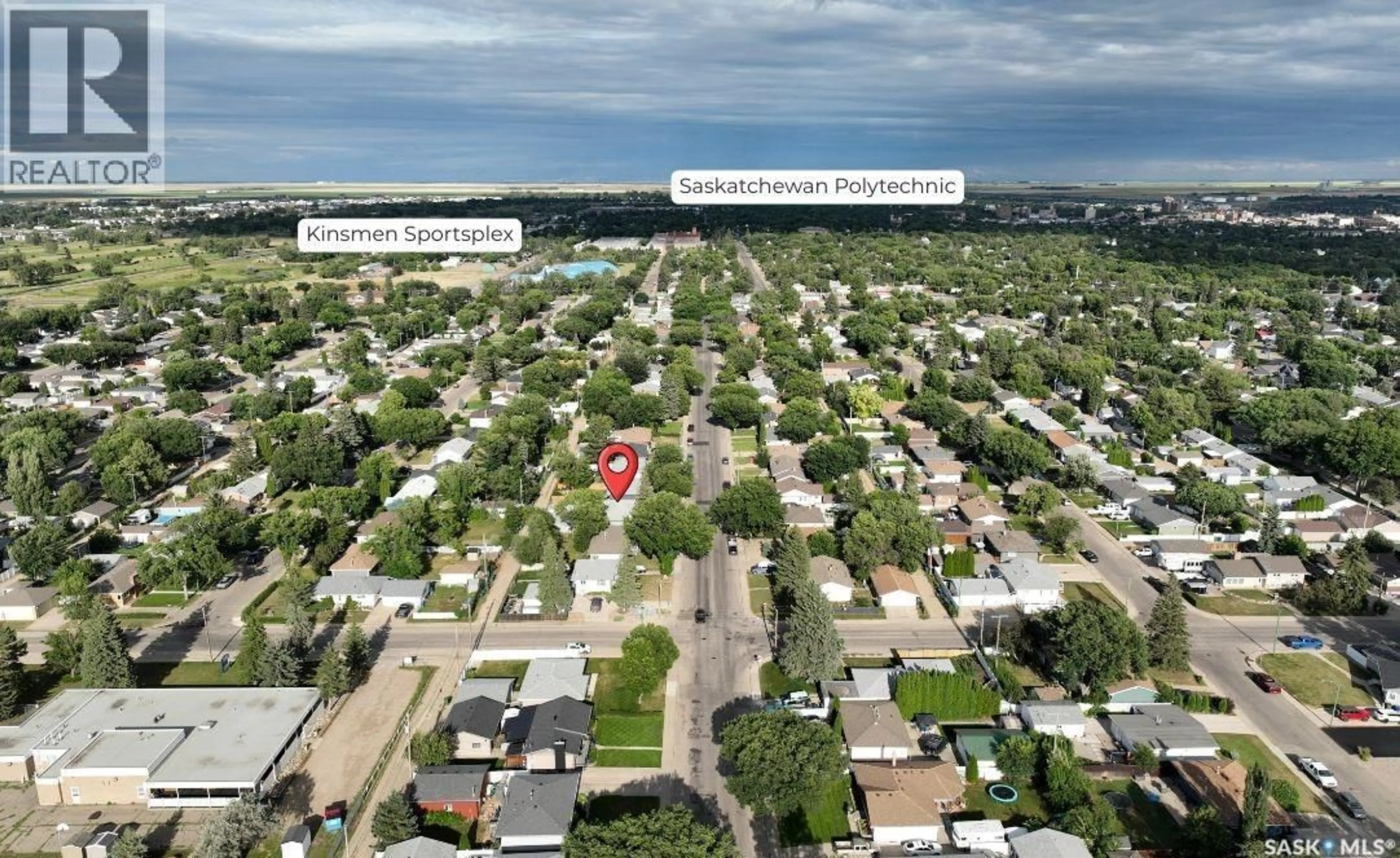 A pic from outside/outdoor area/front of a property/back of a property/a pic from drone, street for 1054 GRACE STREET, Moose Jaw Saskatchewan S6H3C3