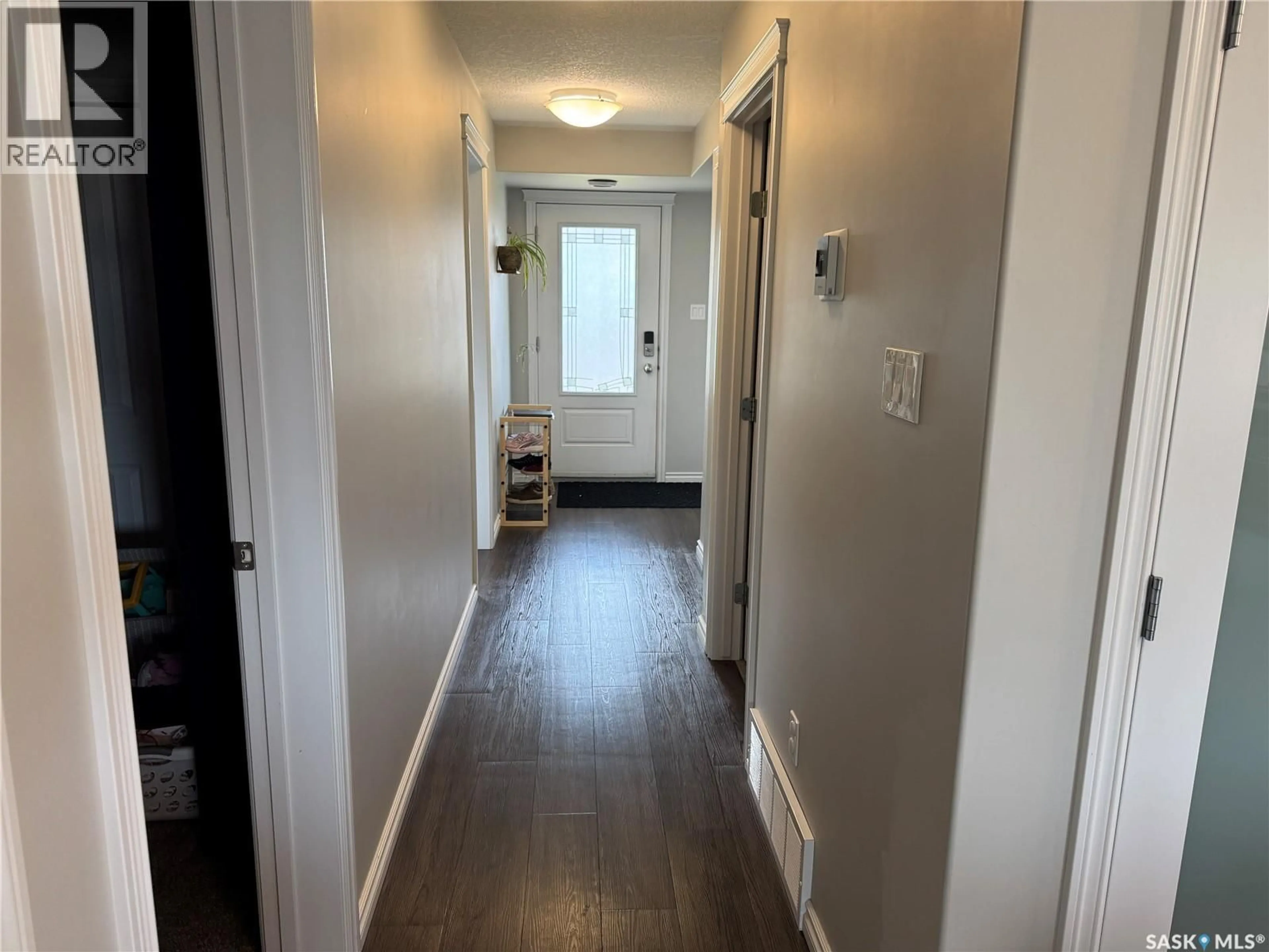 Indoor entryway for 210 - 108 RAJPUT WAY, Saskatoon Saskatchewan S7W0V7