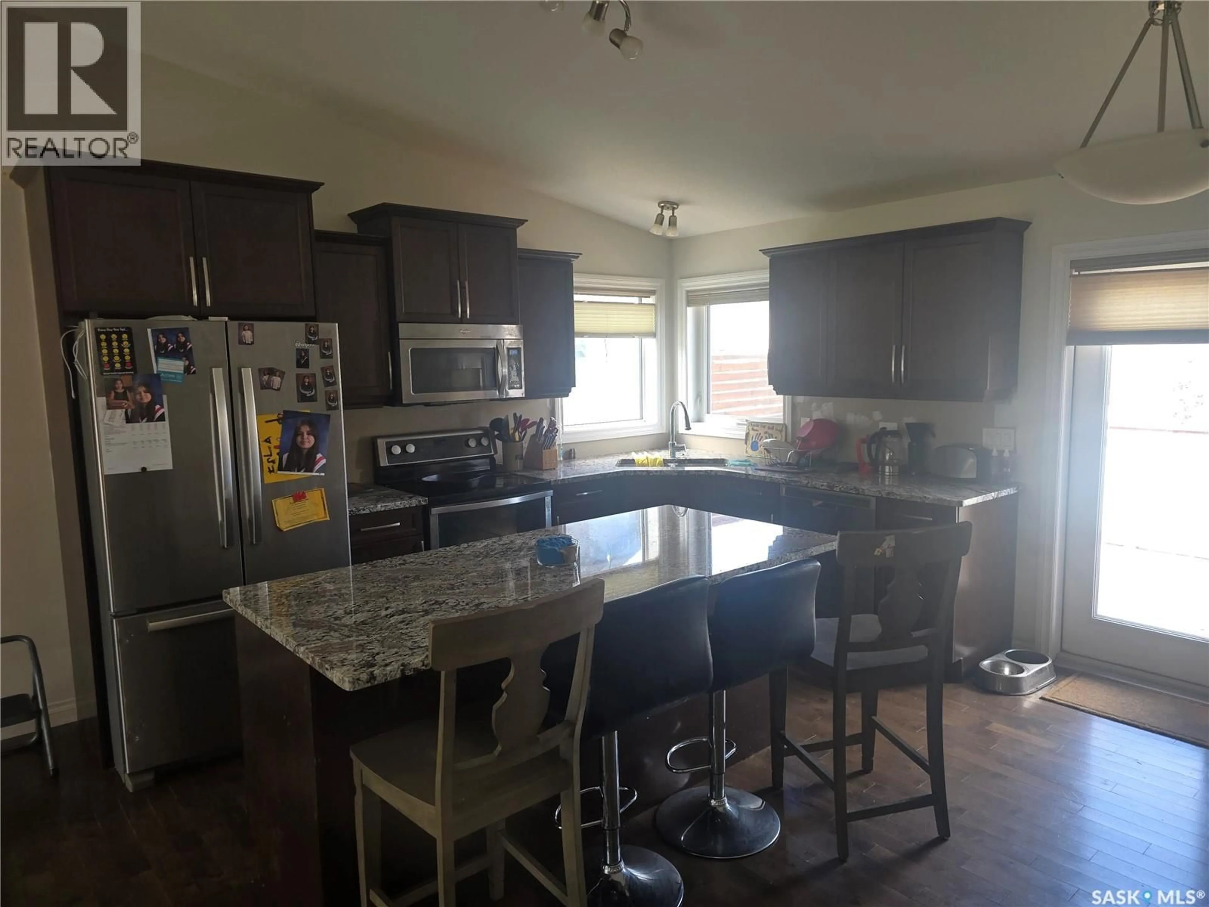 Open concept kitchen, unknown for 444 5TH AVENUE, Pilot Butte Saskatchewan S0G3Z0