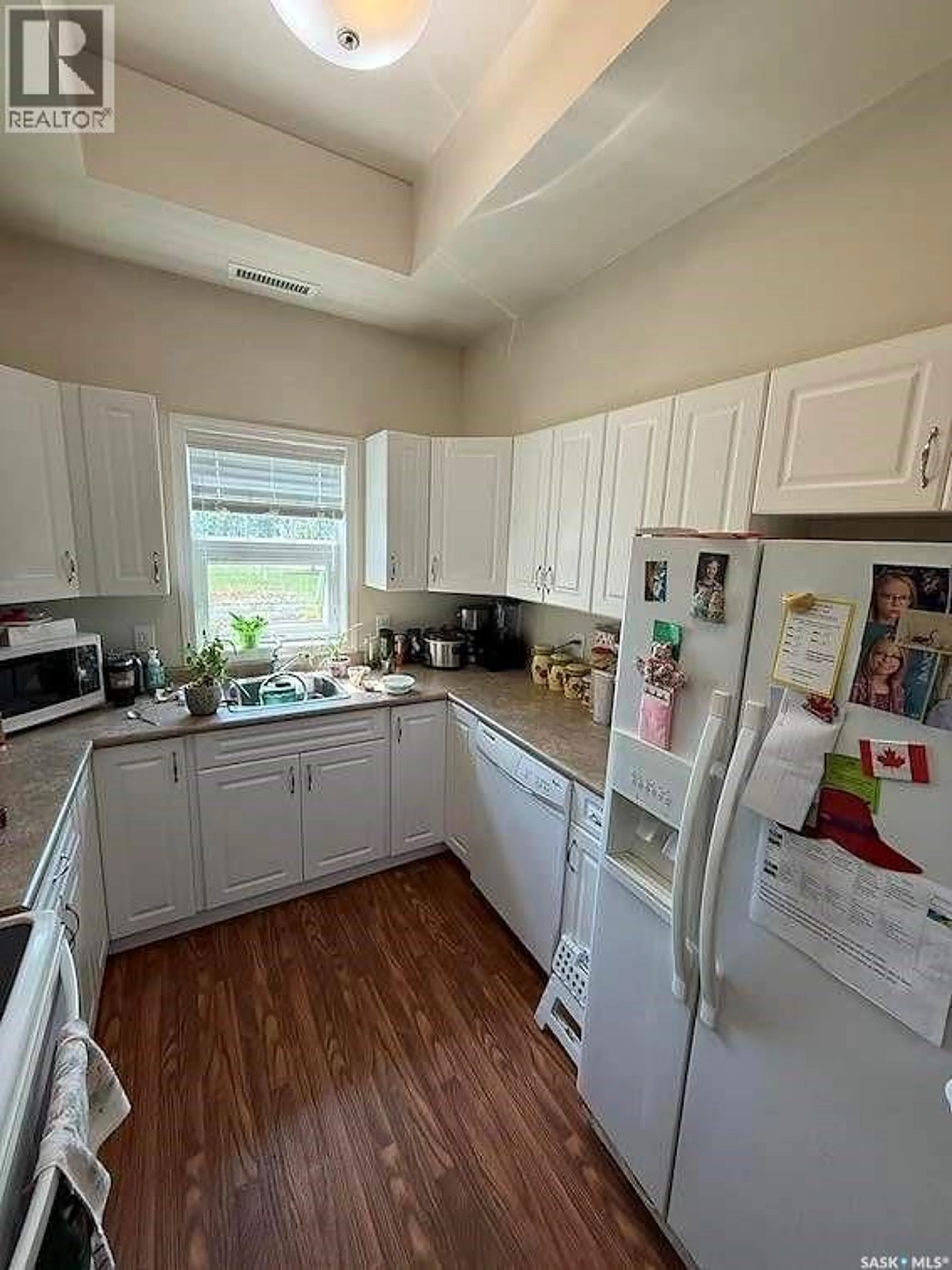 Standard kitchen, unknown for 8 - 1802 106TH STREET, North Battleford Saskatchewan S6H3N8