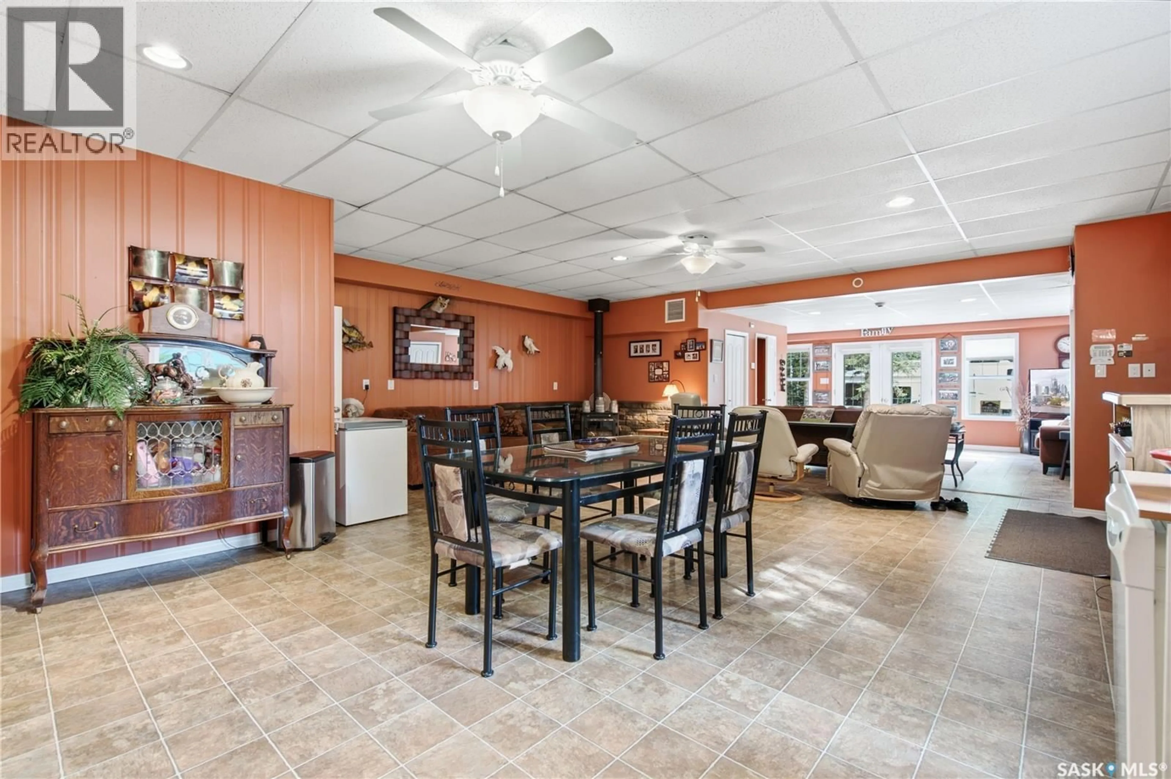 Dining room, ceramic/tile floor for 403 FETSCH CRESCENT, Beaver River Rm No. 622 Saskatchewan S0M1A0