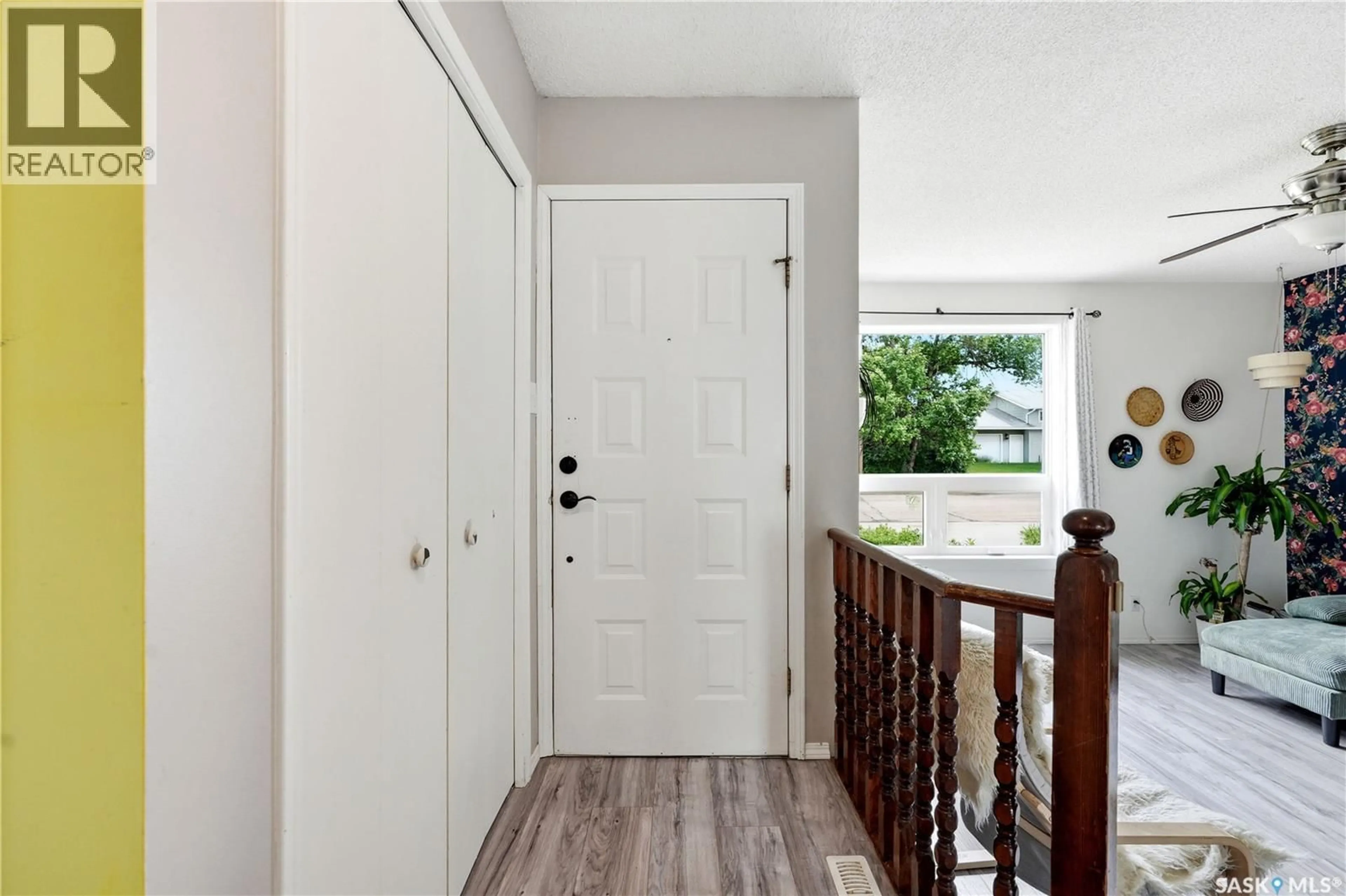 Indoor entryway for 312 ASH STREET, Outlook Saskatchewan S0L2N0