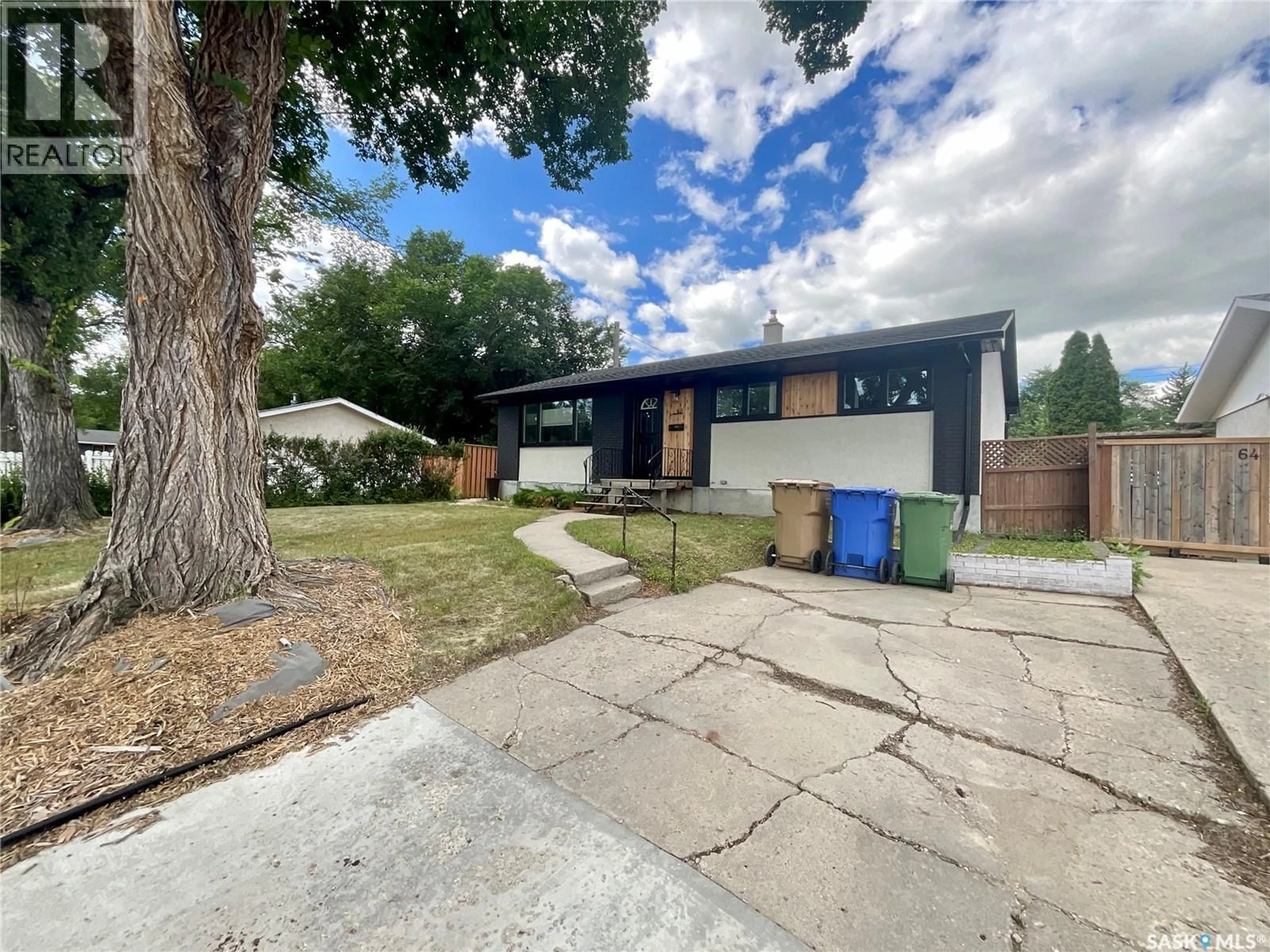 A pic from outside/outdoor area/front of a property/back of a property/a pic from drone, street for 68 CAMERON CRESCENT, Regina Saskatchewan S4S2X2