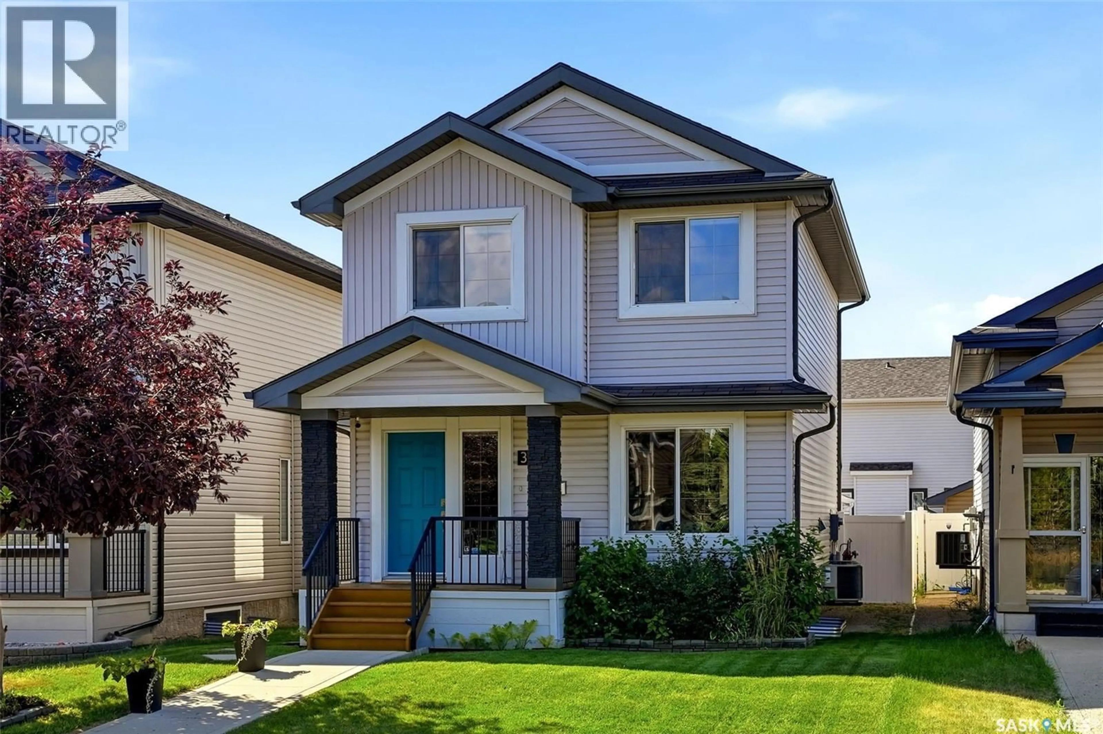 Home with vinyl exterior material, street for 3326 GREEN MOSS LANE, Regina Saskatchewan S4V1P2