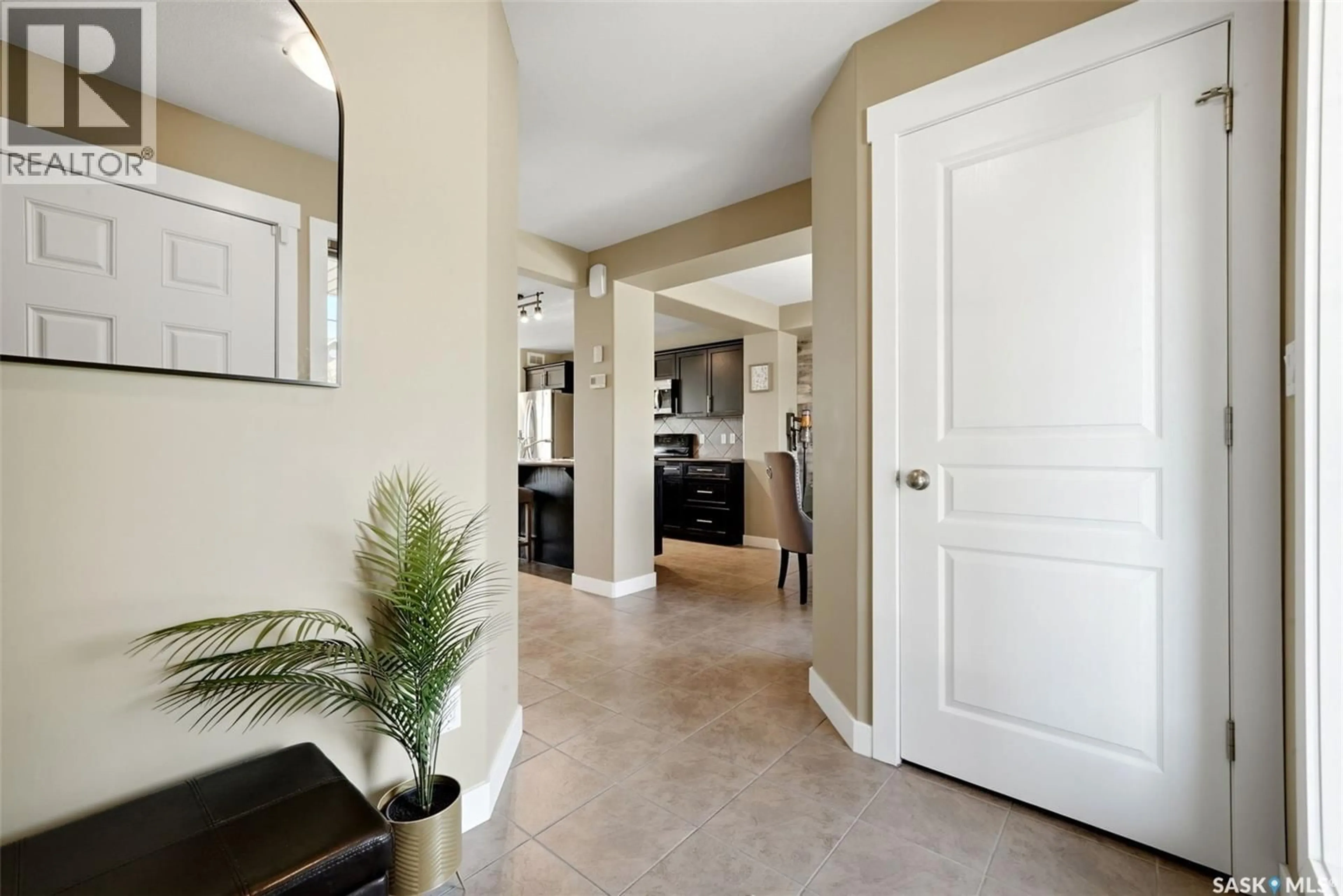 Indoor entryway for 3326 GREEN MOSS LANE, Regina Saskatchewan S4V1P2