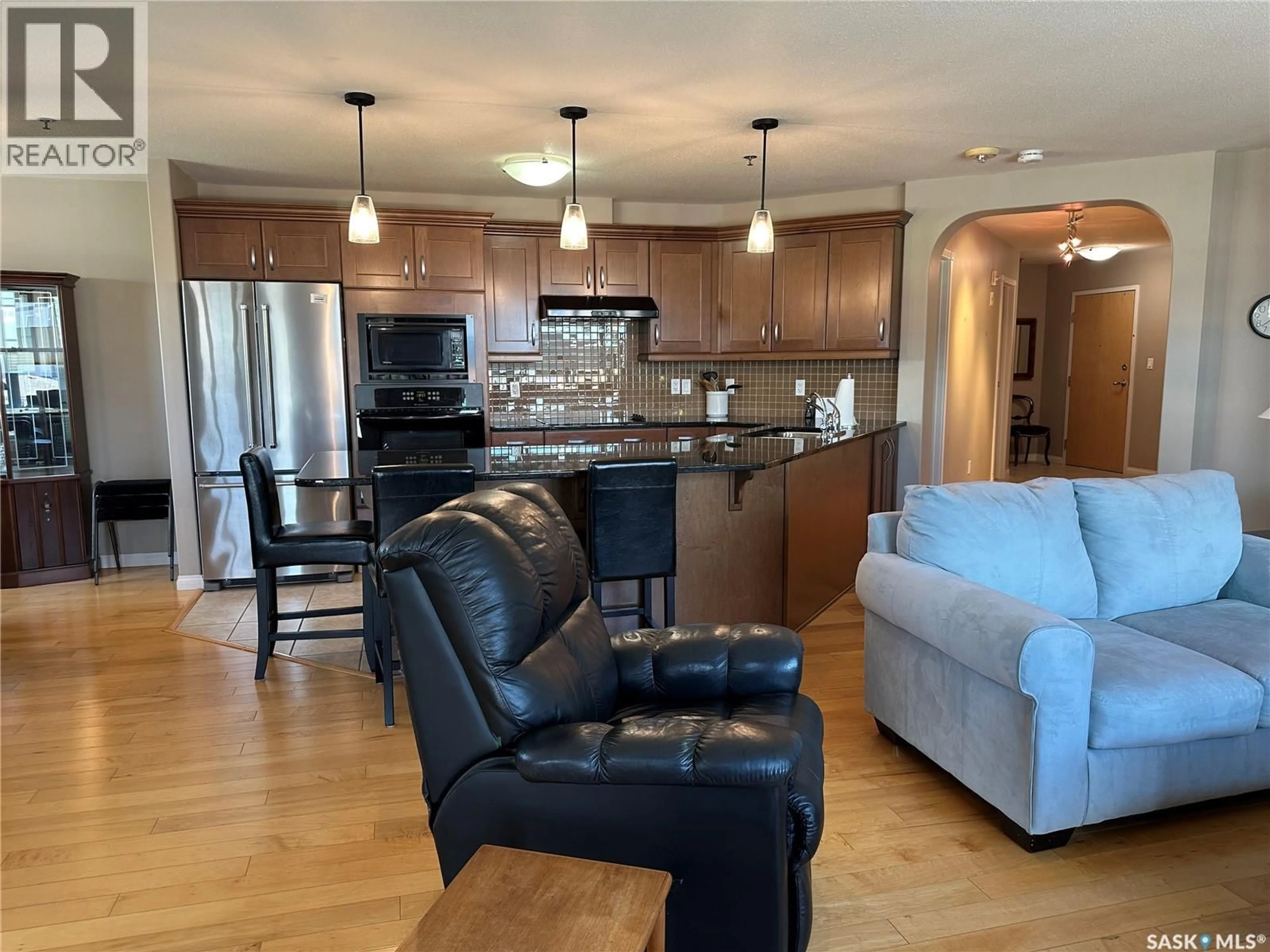 Open concept kitchen, unknown for 205 75 SOURIS AVENUE, Weyburn Saskatchewan S4H0C1