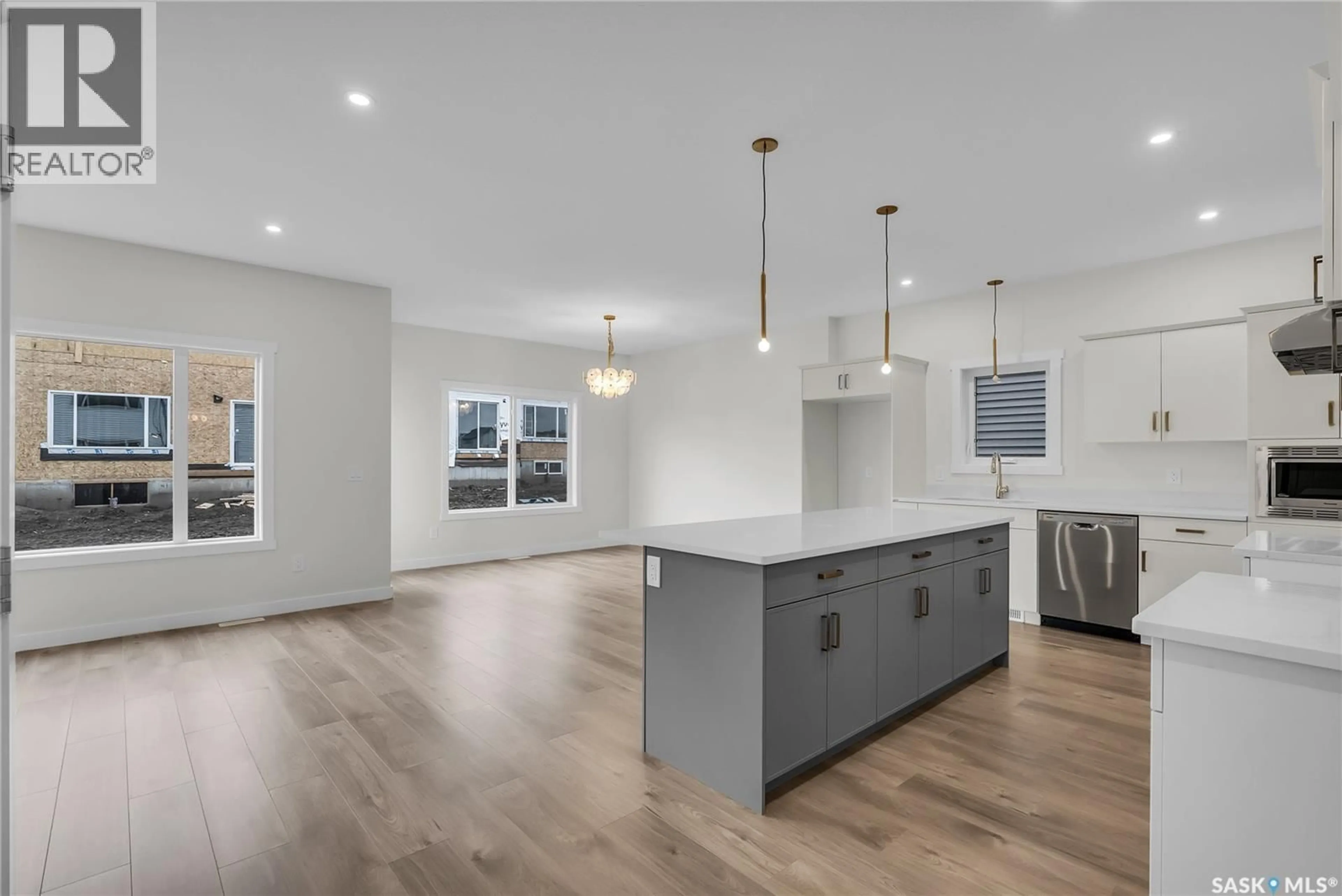 Open concept kitchen, unknown for 207 AMISK WAY, Saskatoon Saskatchewan S7V1W5