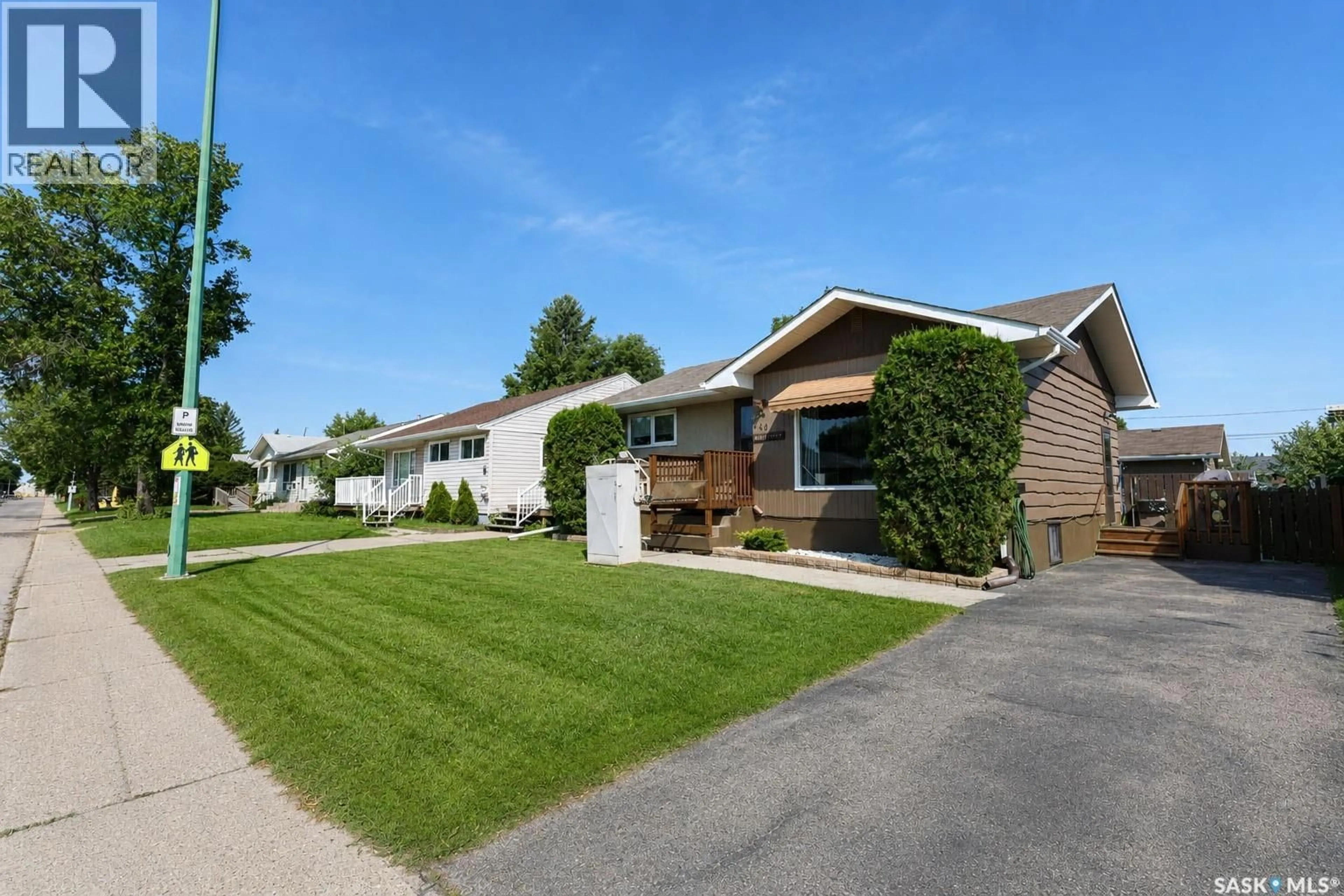 Home with vinyl exterior material, street for 340 28TH STREET, Prince Albert Saskatchewan S6V1X4