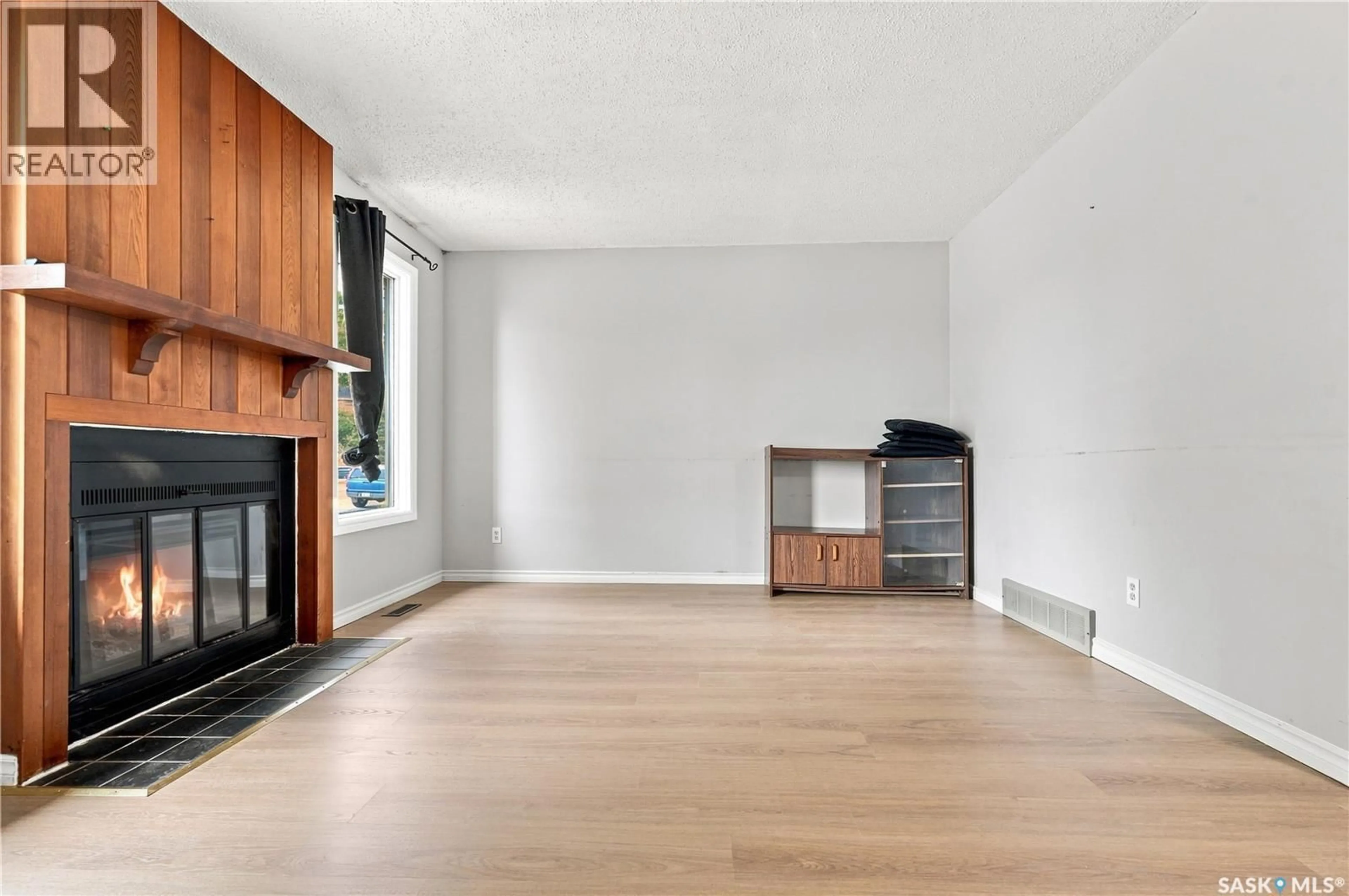 A pic of a room for 1718 MCKERCHER DRIVE, Saskatoon Saskatchewan S7H5E2