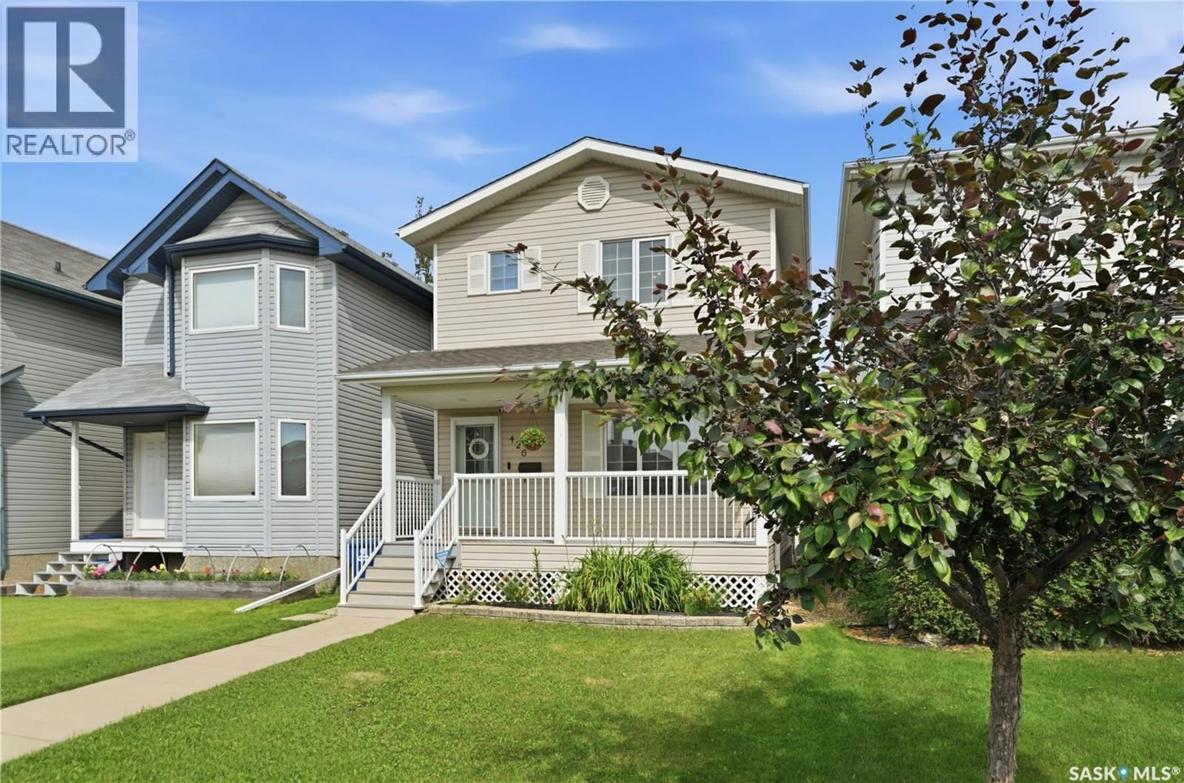 Home with vinyl exterior material, street for 426 RUTHERFORD CRESCENT, Saskatoon Saskatchewan S7N4X7