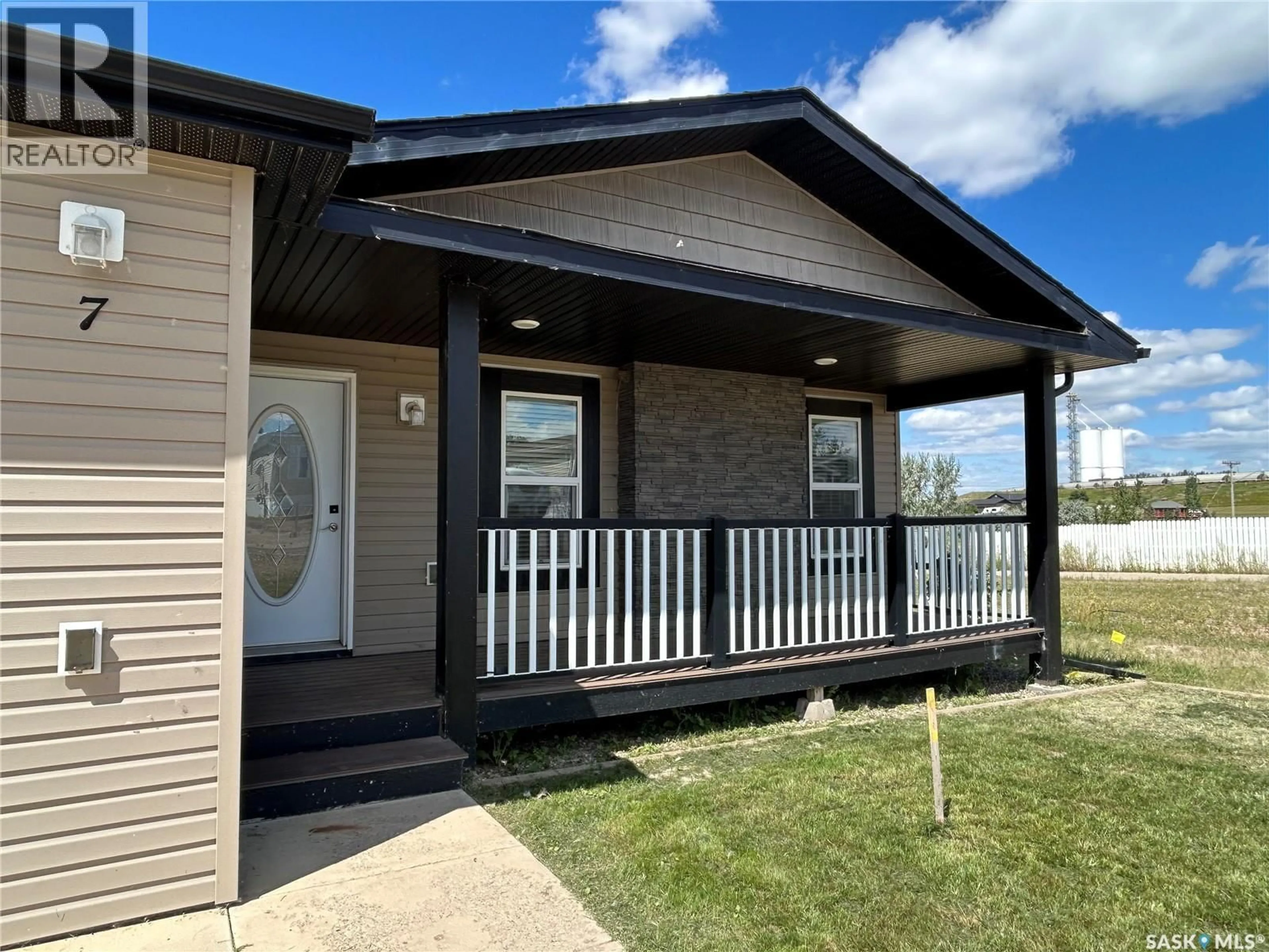 Unknown for 2004 - 7 ALICE ROAD, Estevan Saskatchewan S4A1G7