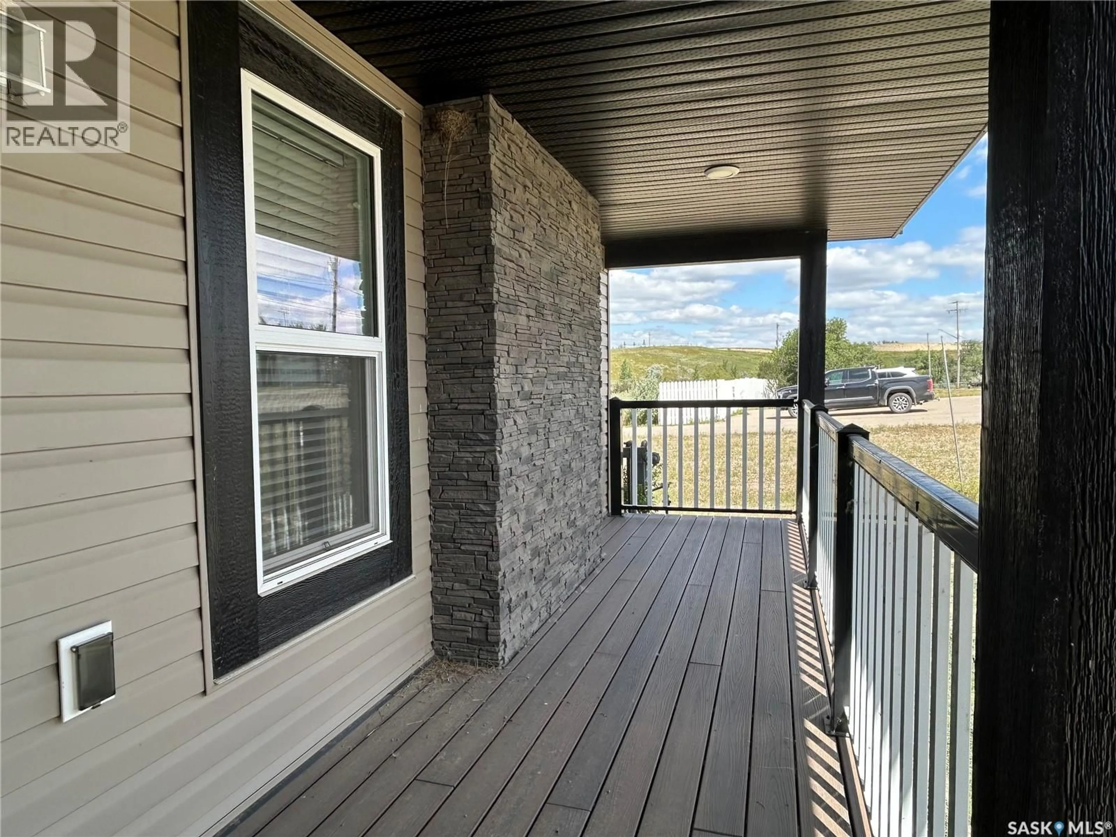 Patio, water/lake/river/ocean view for 2004 - 7 ALICE ROAD, Estevan Saskatchewan S4A1G7