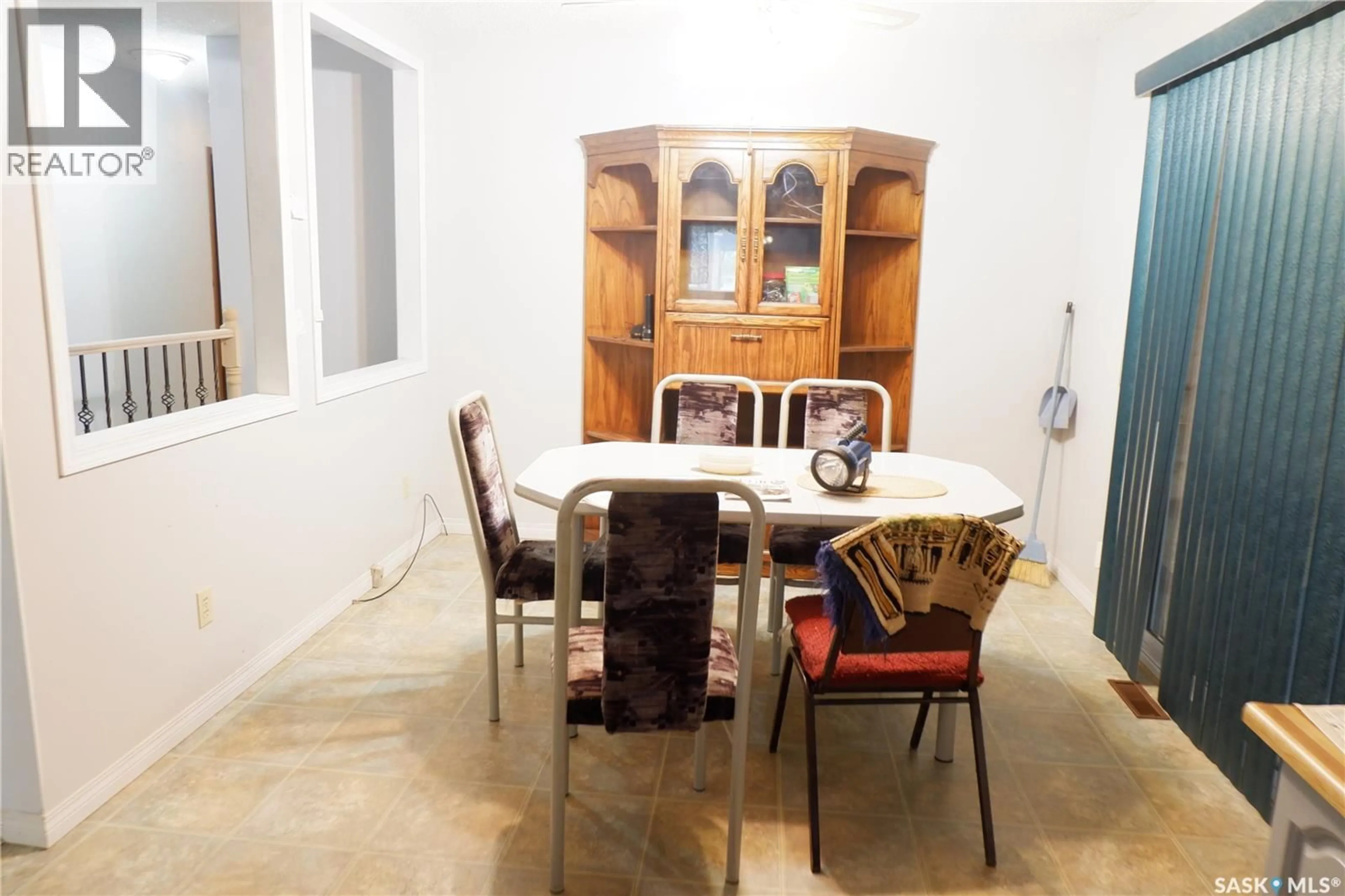Dining room, unknown for 235 KING STREET, Coronach Saskatchewan S0H0Z0