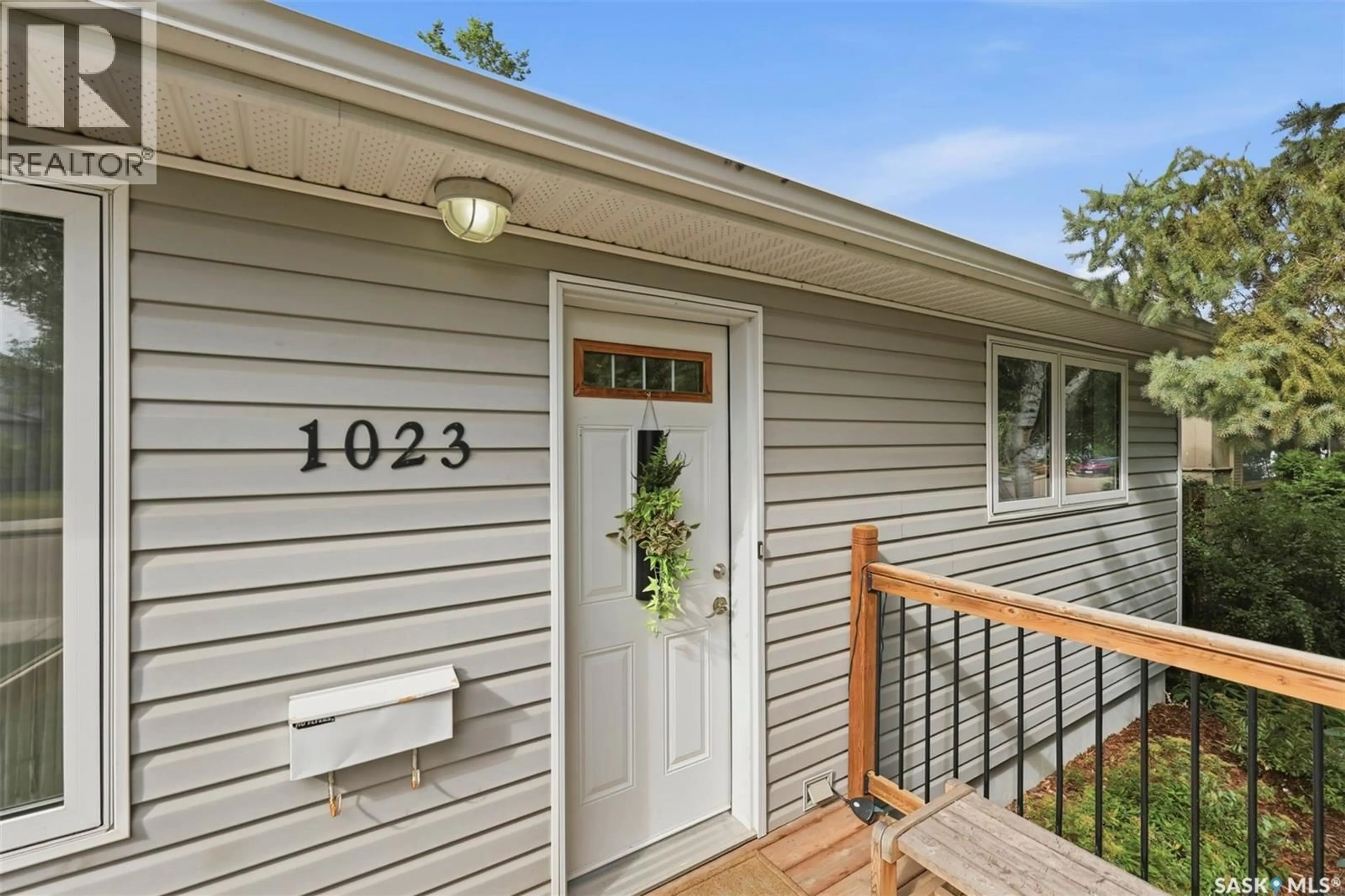Unknown for 1023 2ND STREET, Saskatoon Saskatchewan S7H1R2