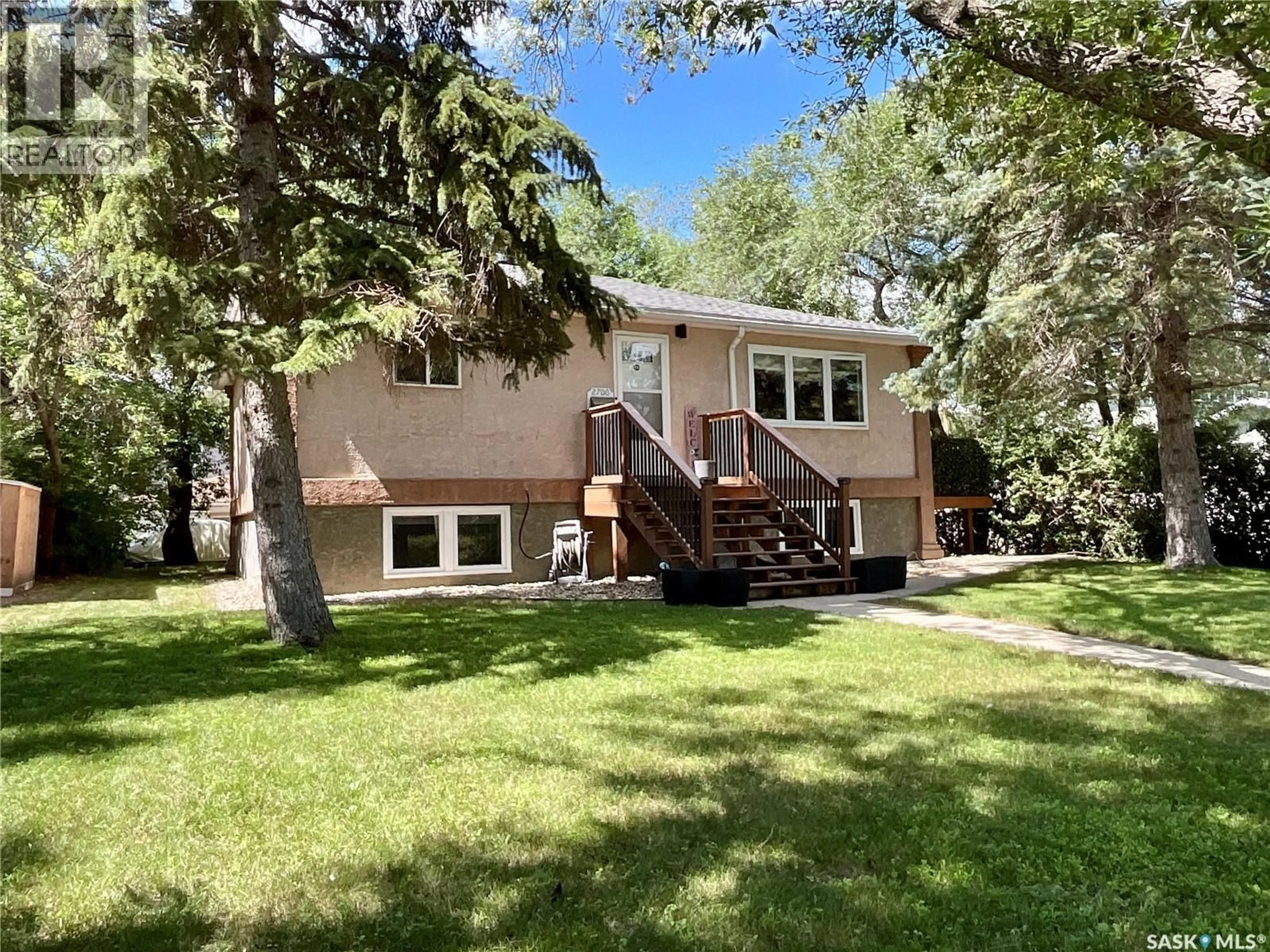 Home with vinyl exterior material, unknown for 2700 MCARA STREET, Regina Saskatchewan S4N2X1