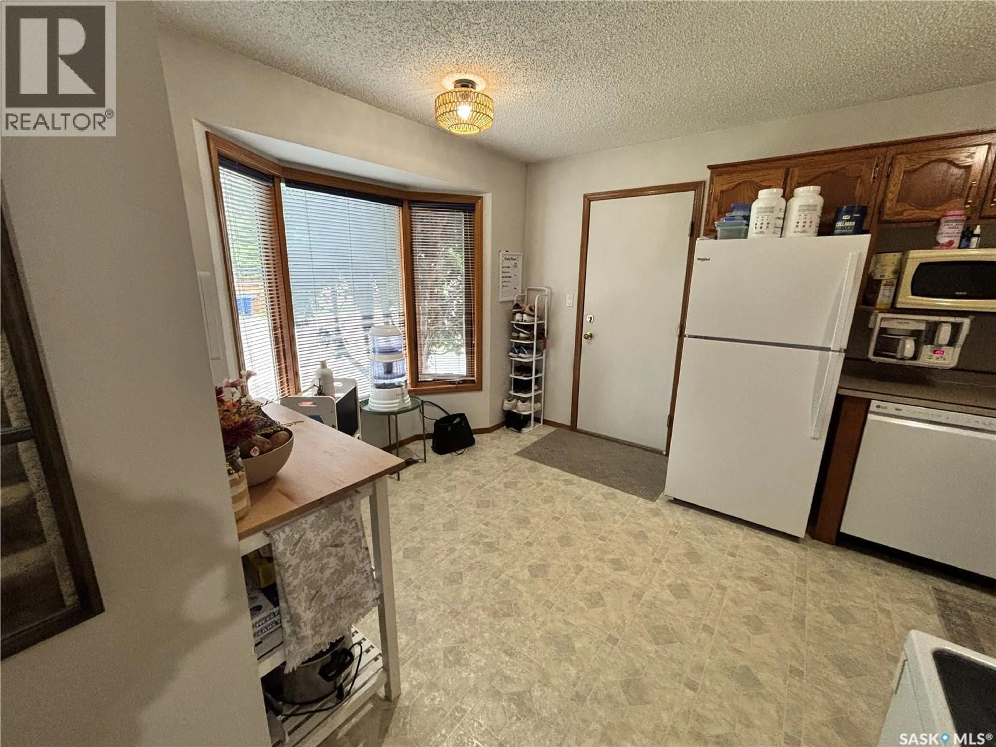 Unknown for 207 NEMEIBEN ROAD, Saskatoon Saskatchewan S7J4S8