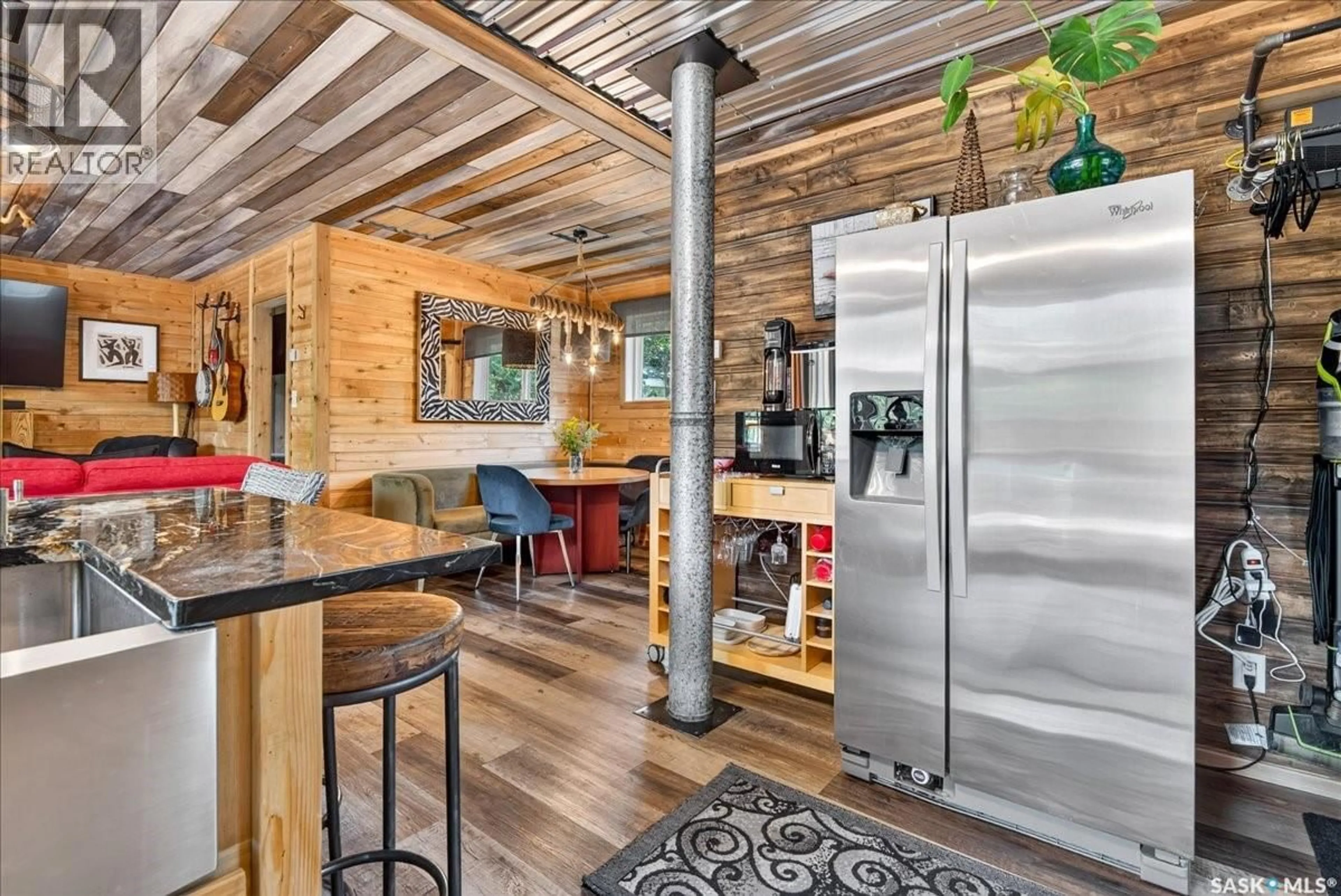 Rustic kitchen, unknown for 459 5TH STREET, Regina Beach Saskatchewan S0G4C0