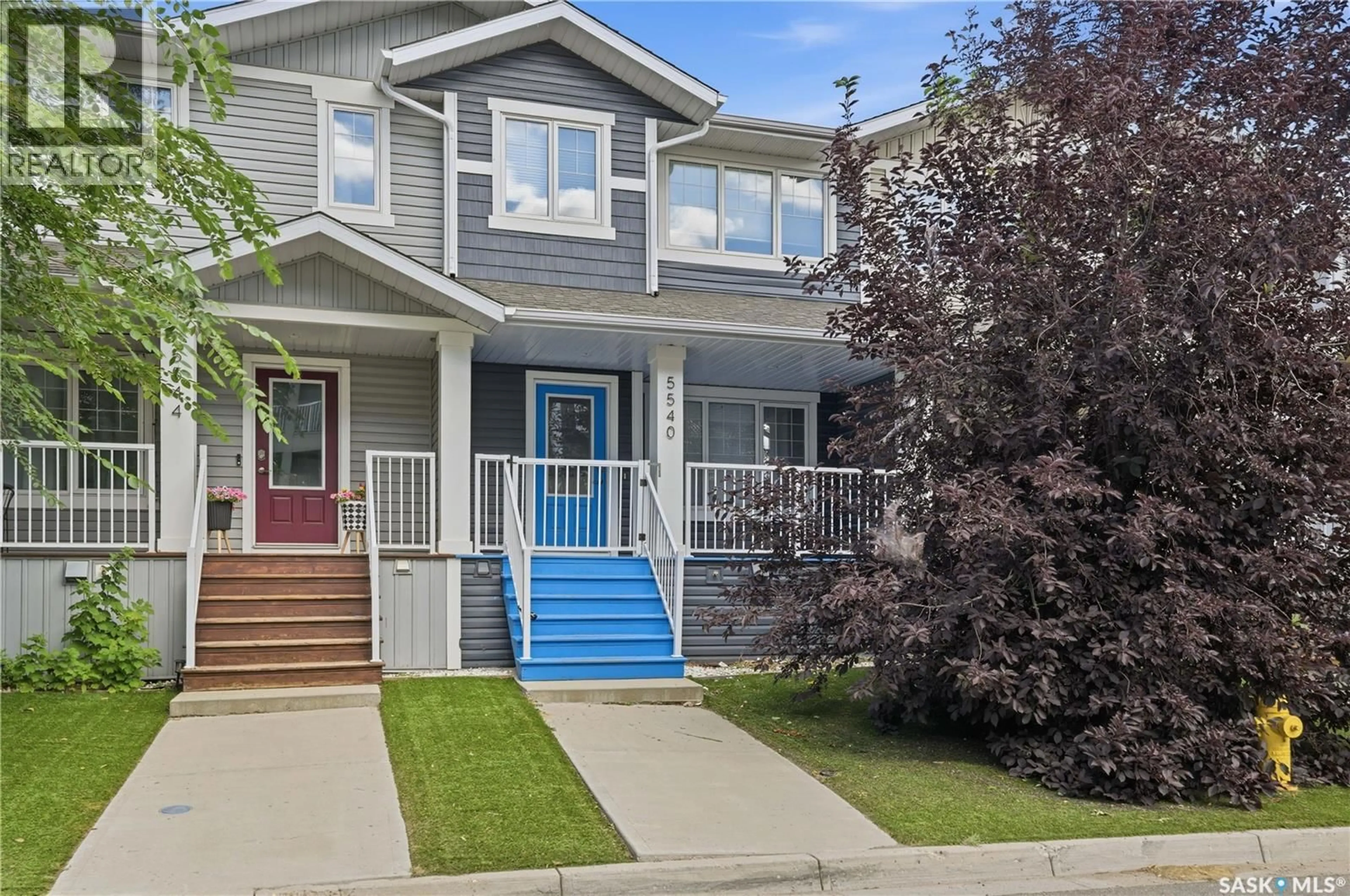 Home with vinyl exterior material, street for 5540 PREFONTAINE AVENUE, Regina Saskatchewan S4W0M8
