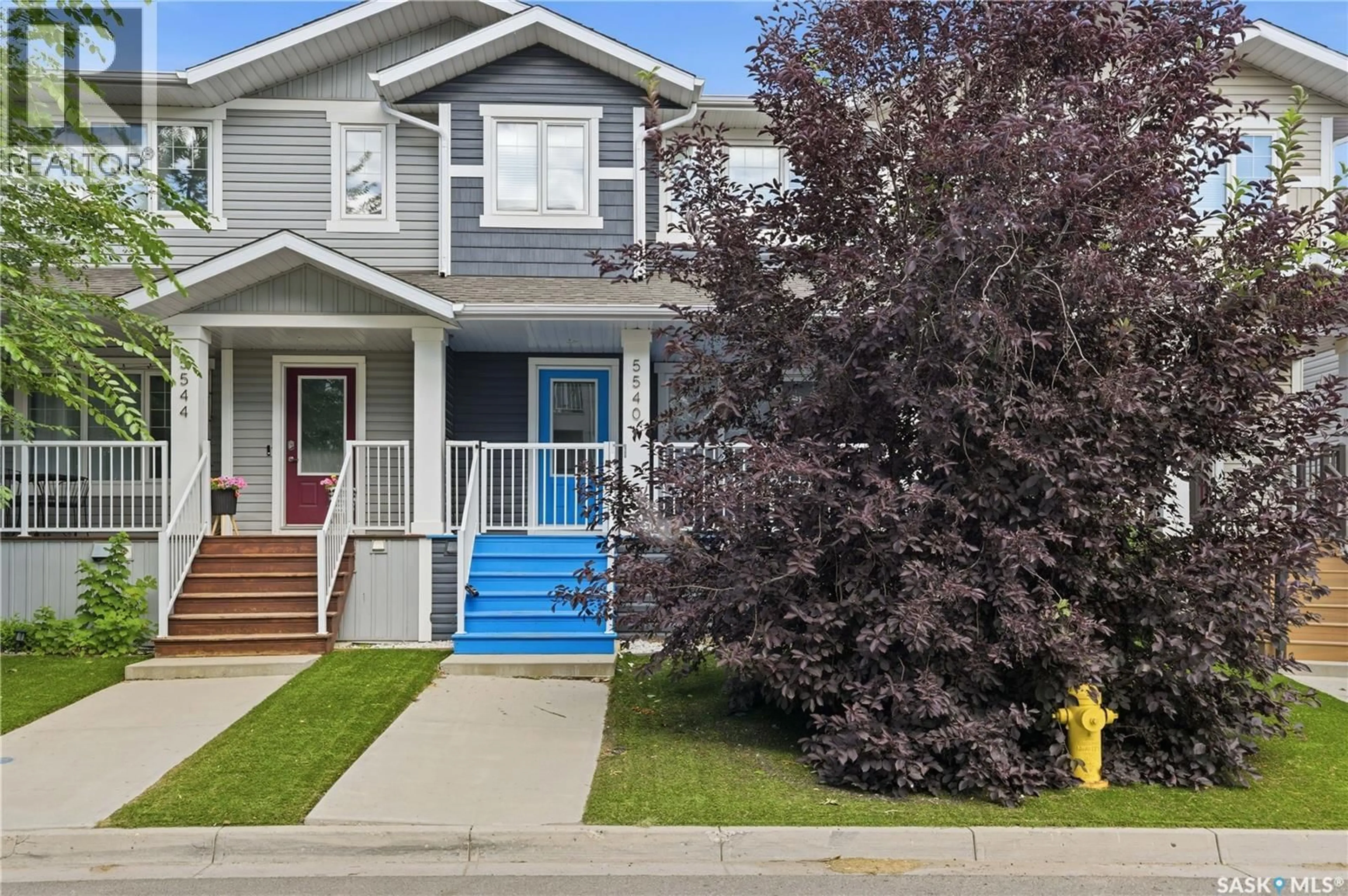 Home with vinyl exterior material, street for 5540 PREFONTAINE AVENUE, Regina Saskatchewan S4W0M8