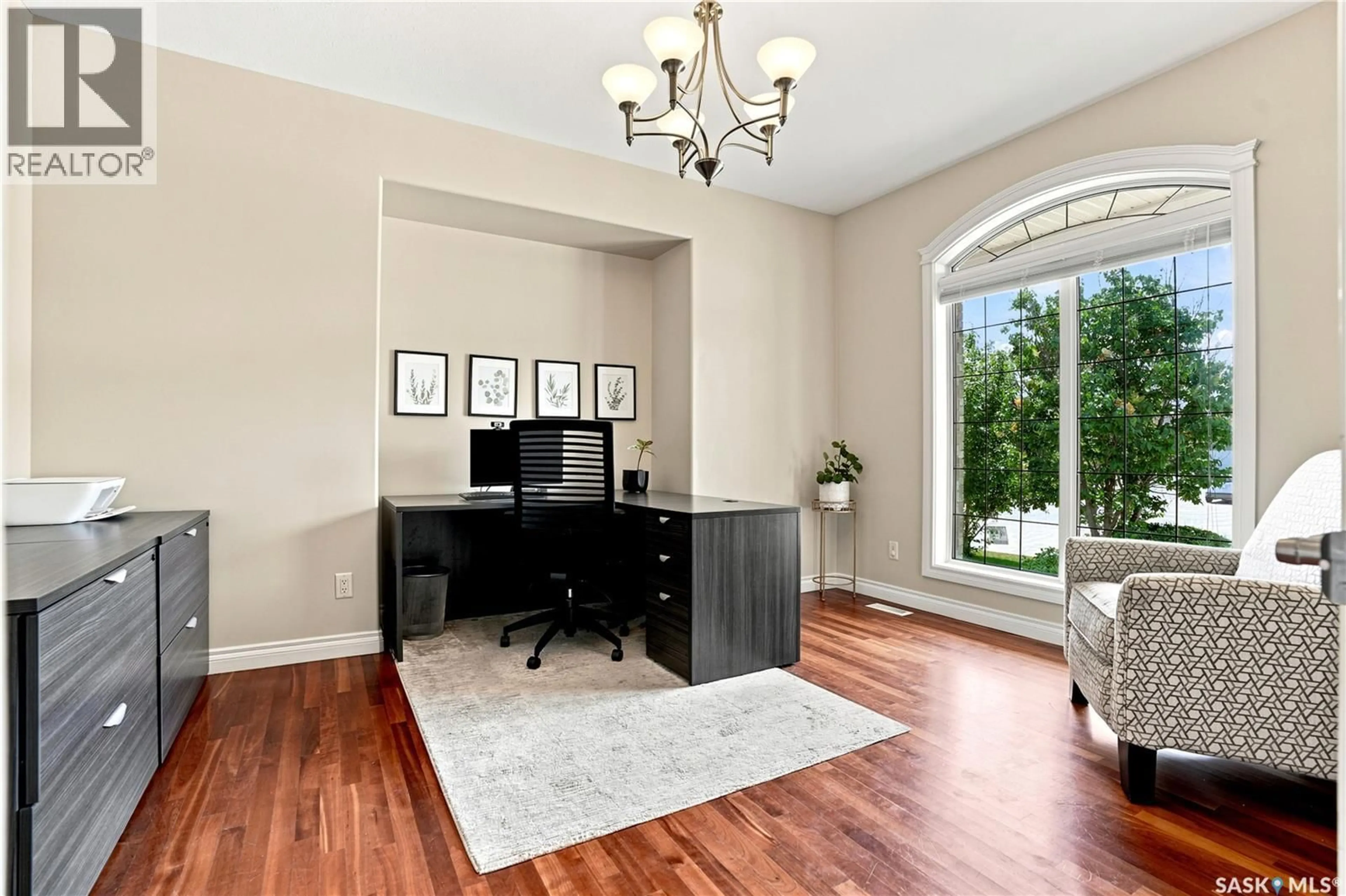 A pic of a room for 718 BROOKHURST LANE, Saskatoon Saskatchewan S7V1G1