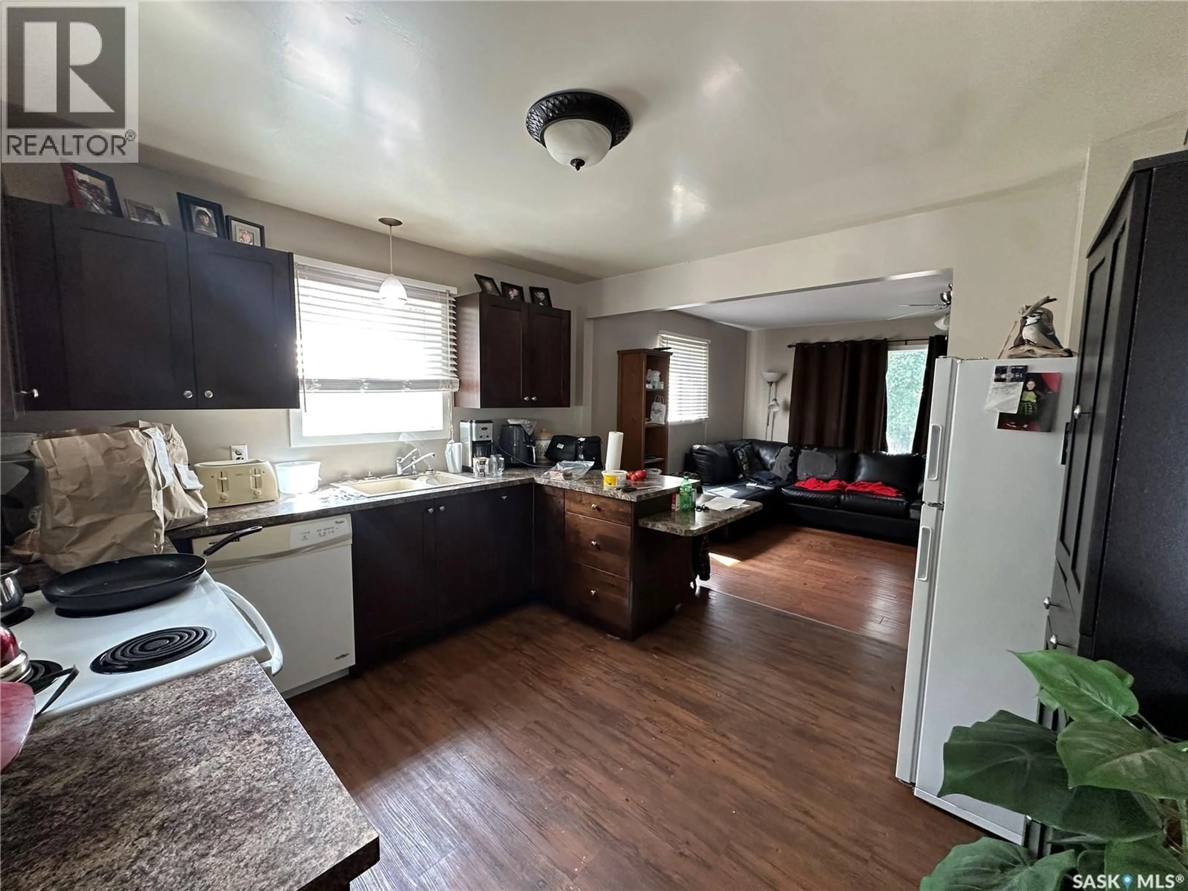 A pic of a room for 242 THIRD AVENUE, Kamsack Saskatchewan S0A1S0