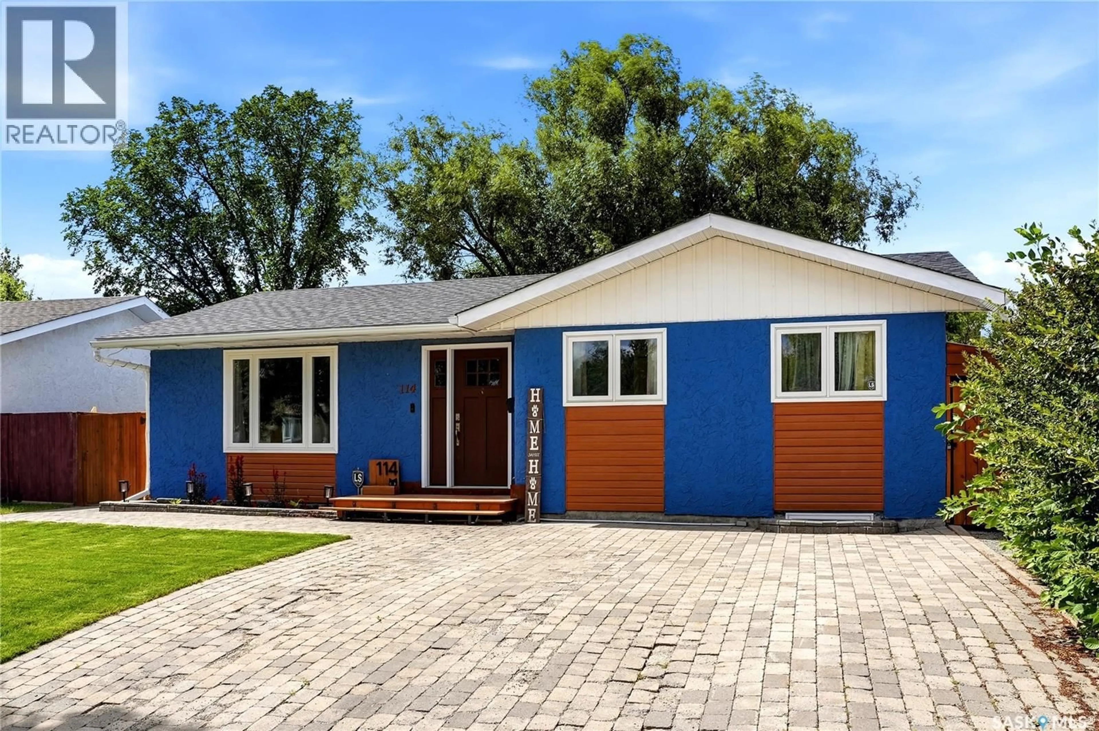 Home with vinyl exterior material, street for 114 MCSHERRY CRESCENT, Regina Saskatchewan S4T7B8