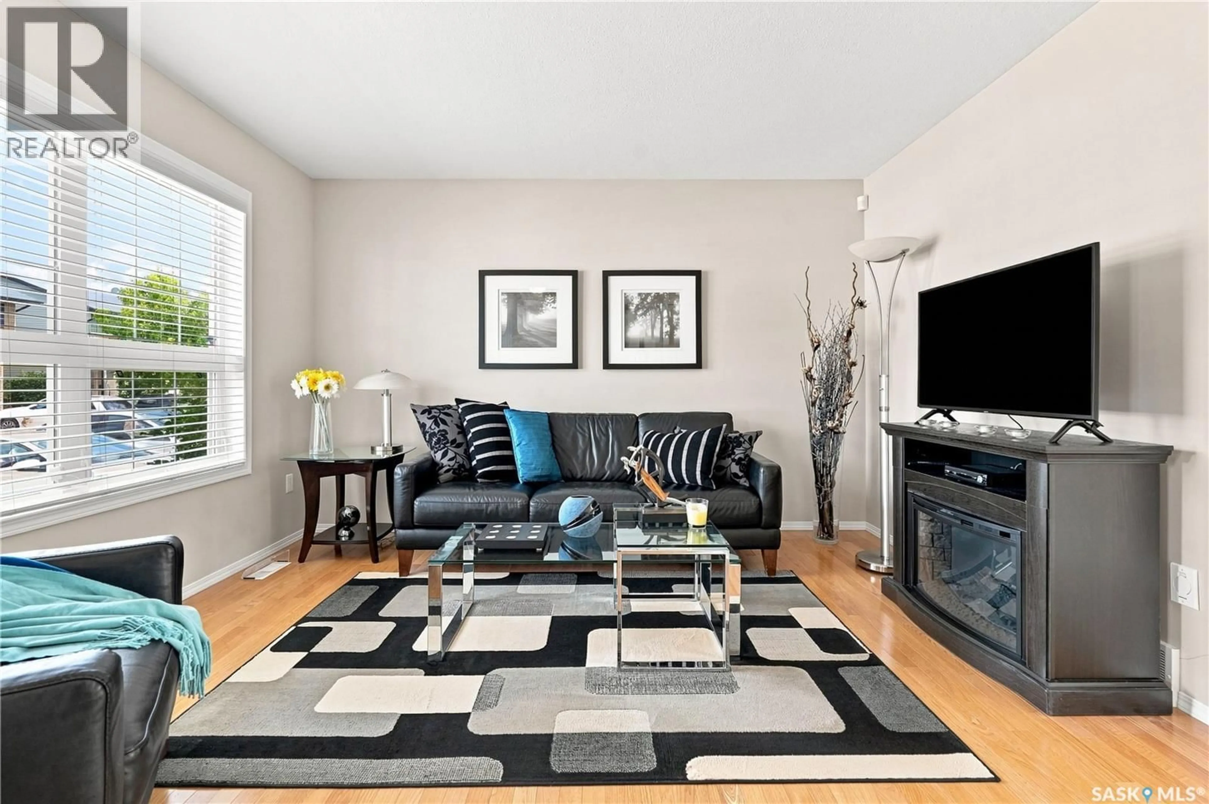 Living room with furniture, unknown for 4500 - 15 CHILD AVENUE, Regina Saskatchewan S4X0A8
