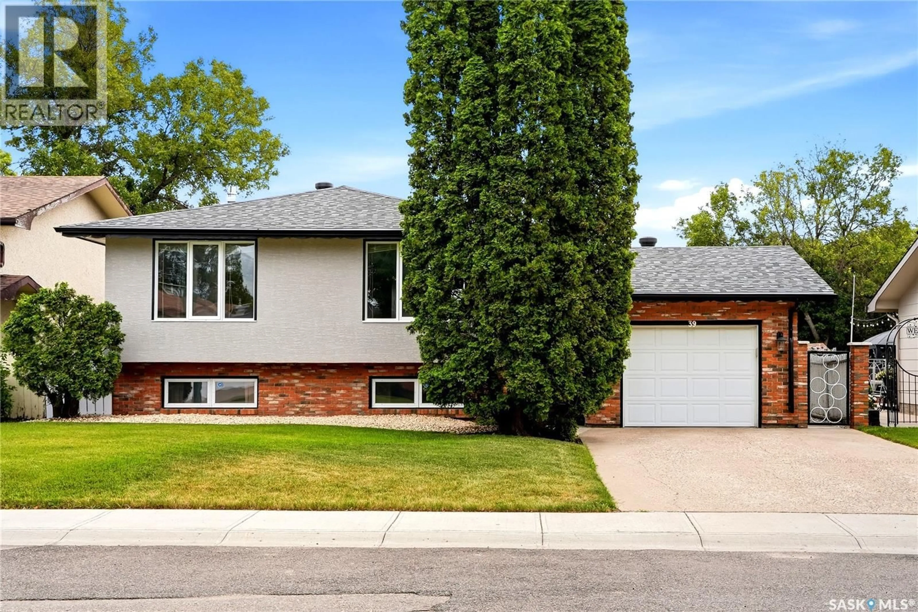 Home with brick exterior material, street for 39 HAYES CRESCENT, Regina Saskatchewan S4X1B1