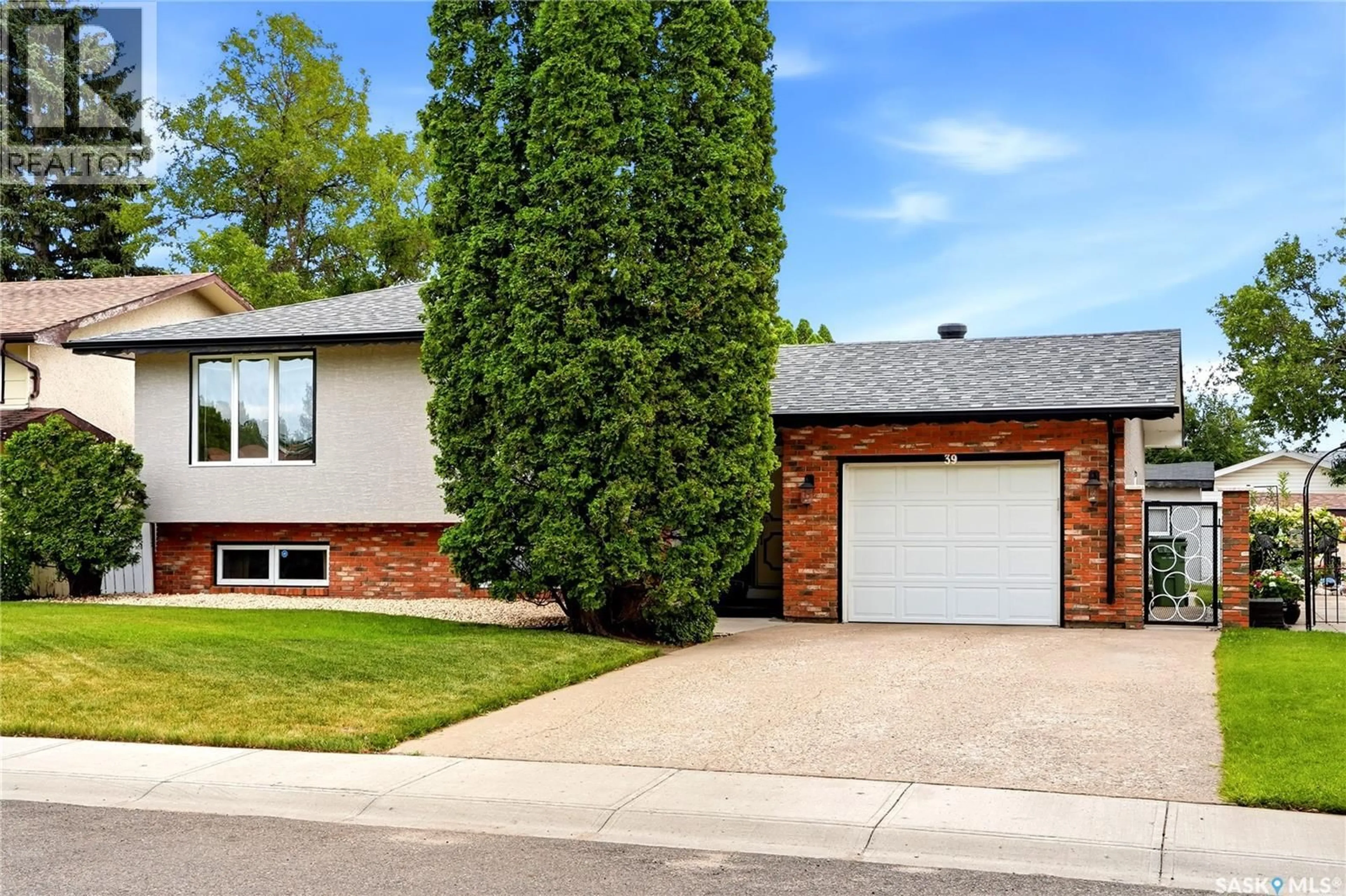 Home with brick exterior material, street for 39 HAYES CRESCENT, Regina Saskatchewan S4X1B1