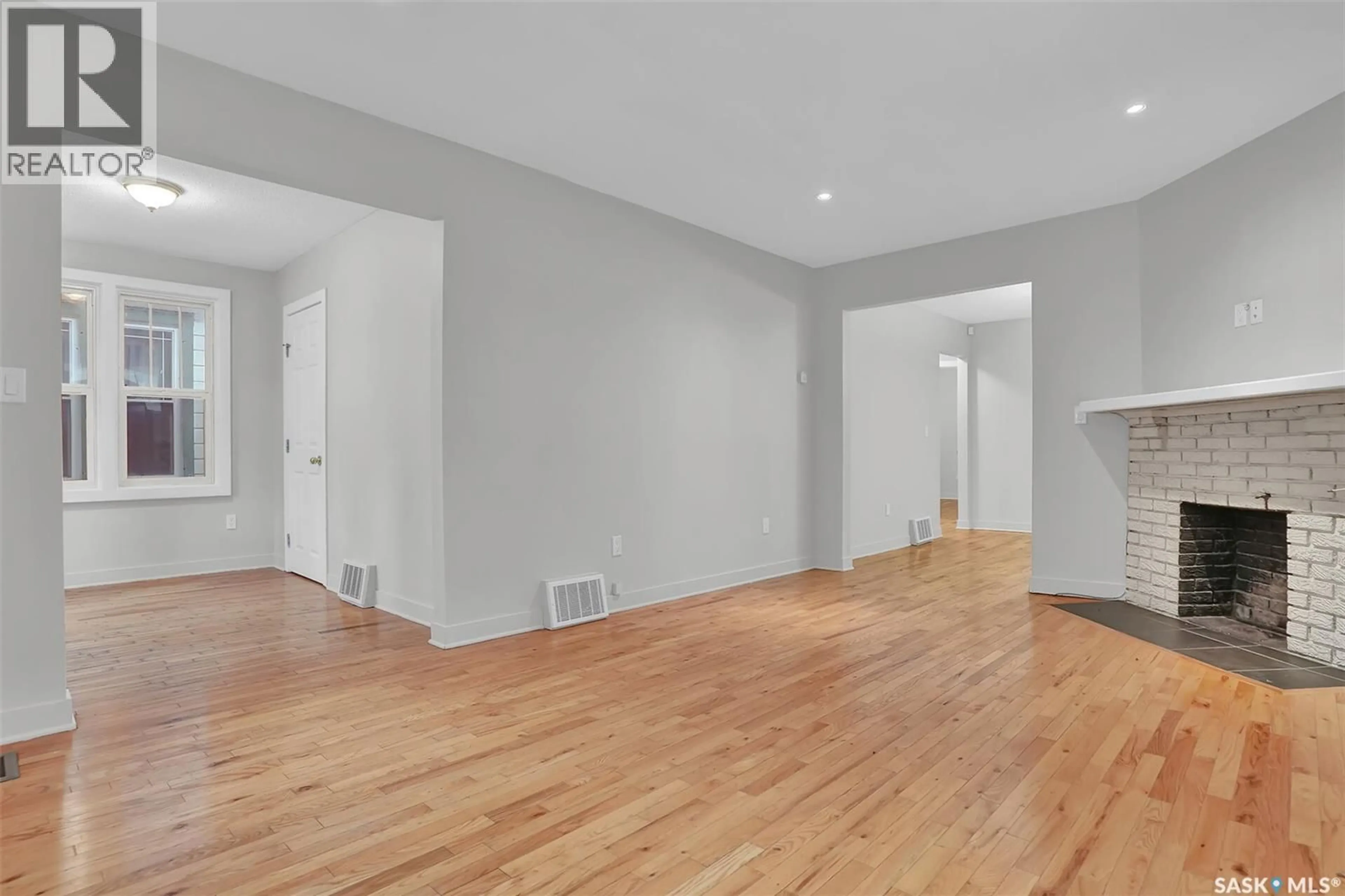 A pic of a room for 3524 VICTORIA AVENUE, Regina Saskatchewan S4T1M1