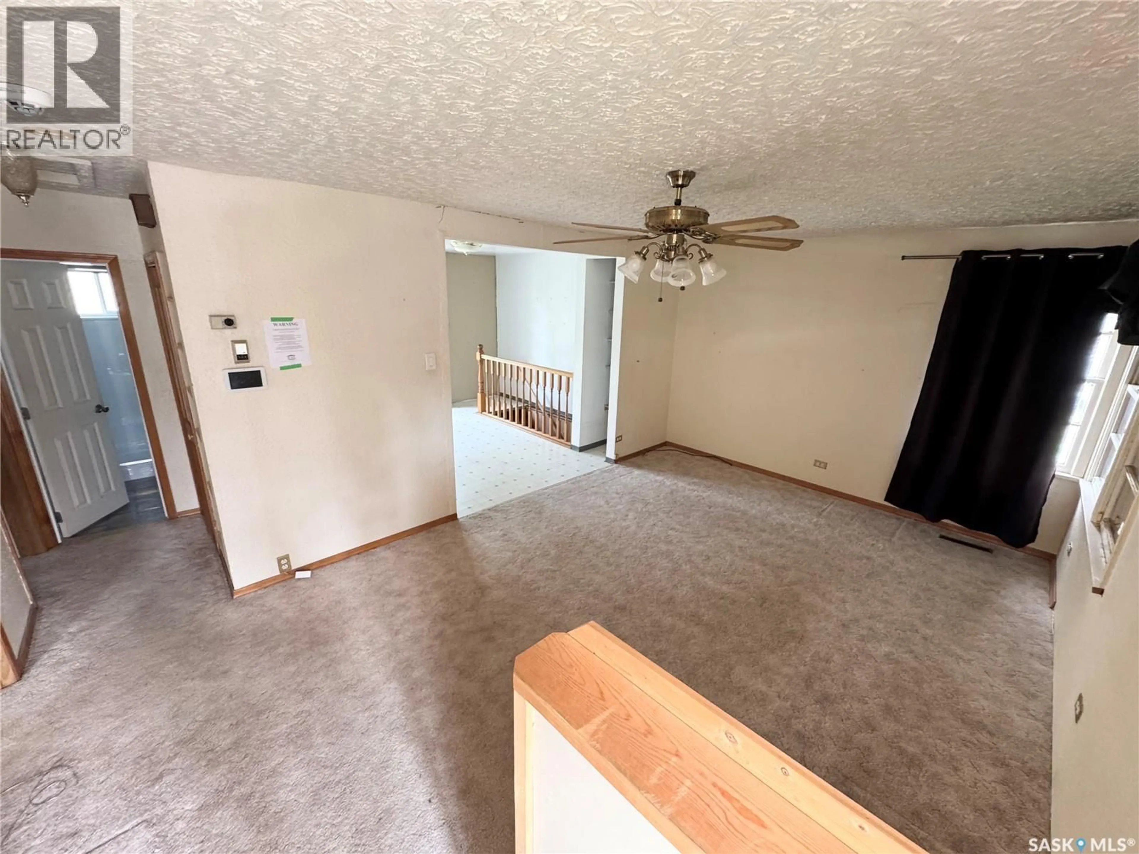 A pic of a room for 4006 4TH AVENUE, Regina Saskatchewan S4R0V9