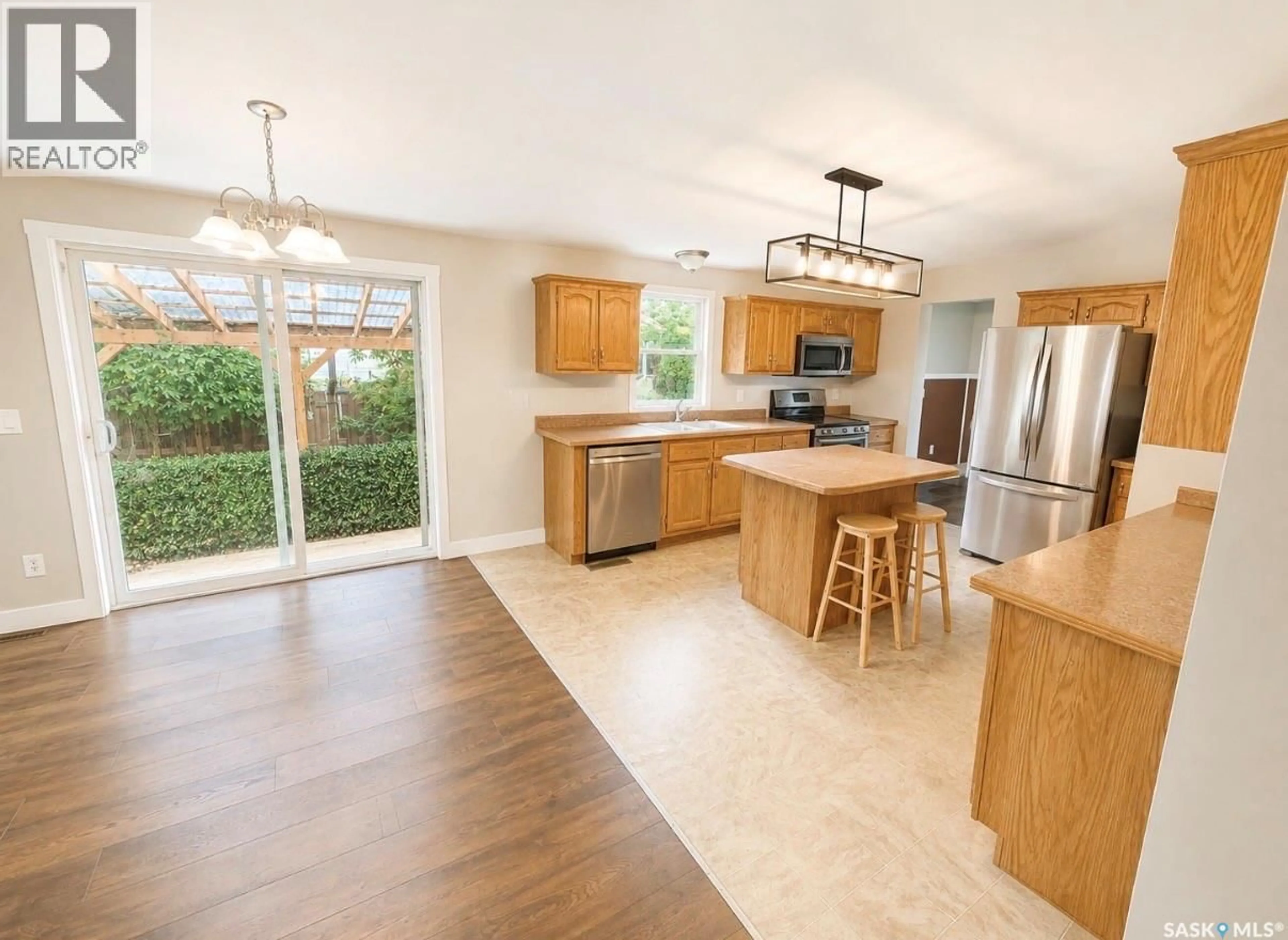 Open concept kitchen, ceramic/tile floor for 78 PRAIRIE SUN COURT, Swift Current Saskatchewan S9H3X6