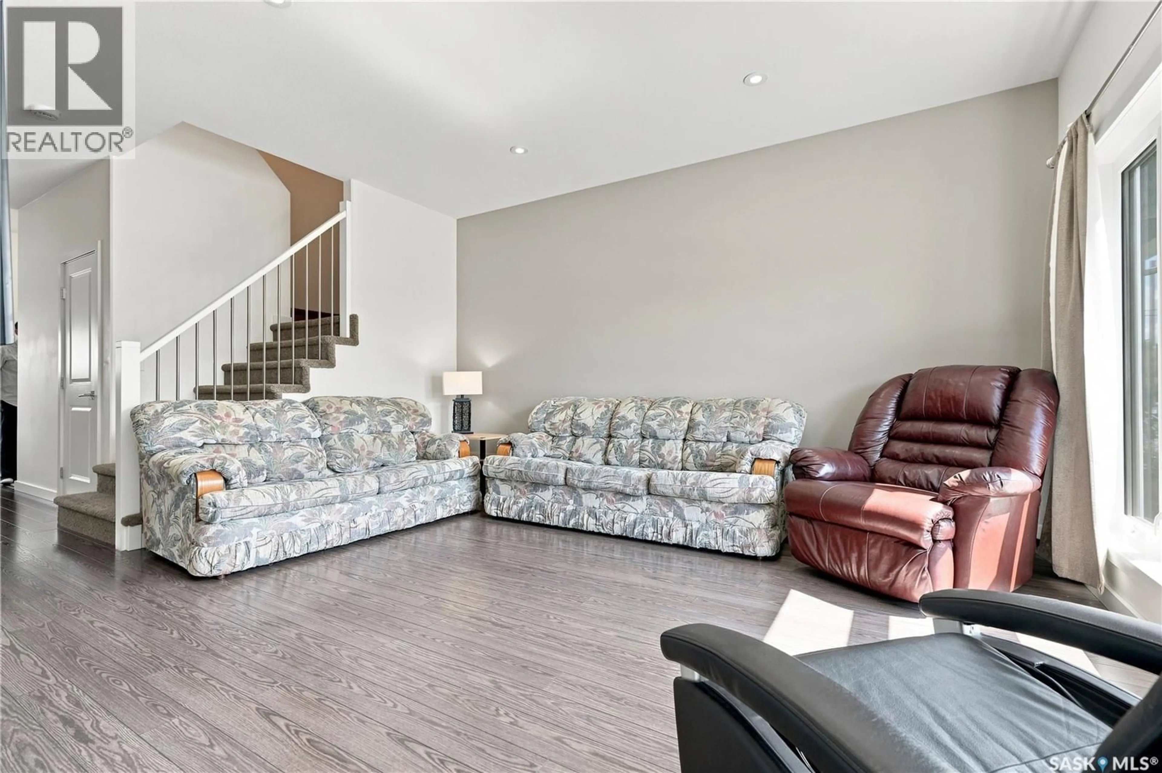 Living room with furniture, unknown for 1035 3RD STREET, Saskatoon Saskatchewan S7H1M8