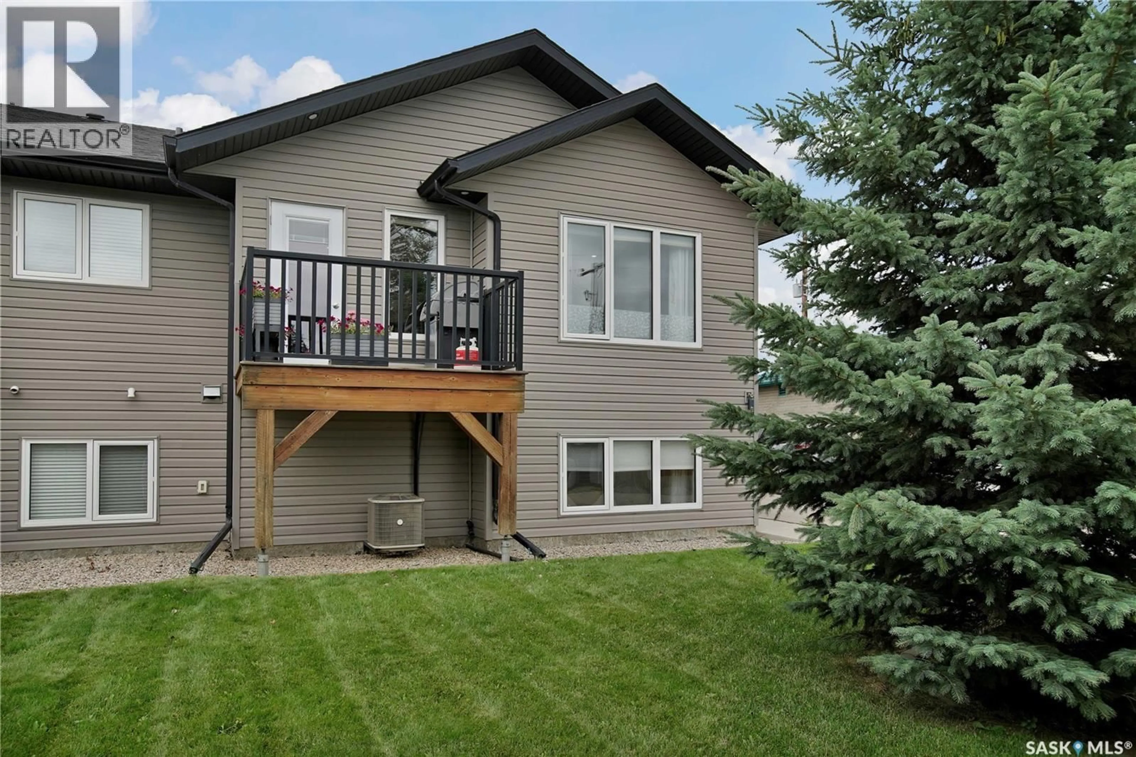 Home with vinyl exterior material, unknown for 6F - 110 CENTENNIAL BOULEVARD, Warman Saskatchewan S0K4S0