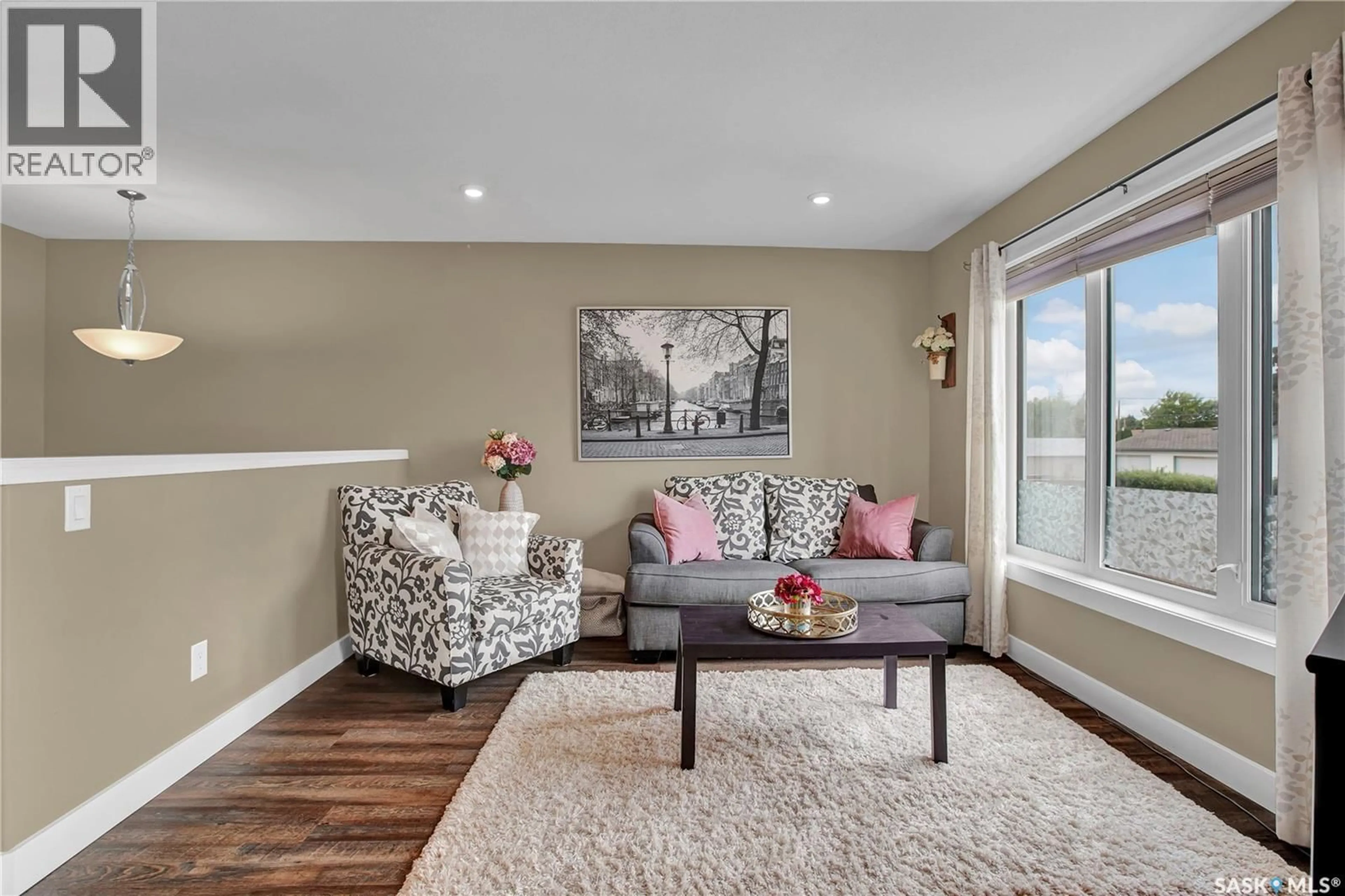 Living room with furniture, unknown for 6F - 110 CENTENNIAL BOULEVARD, Warman Saskatchewan S0K4S0