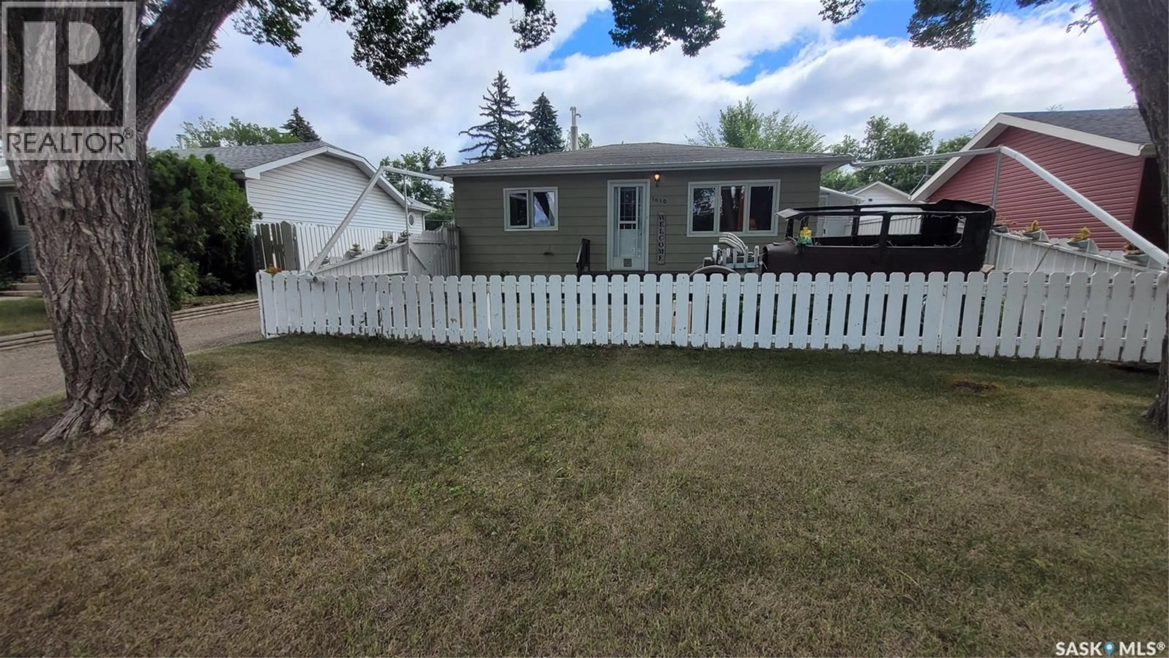 Unknown for 1610 2ND AVENUE, Saskatoon Saskatchewan S7K2G2